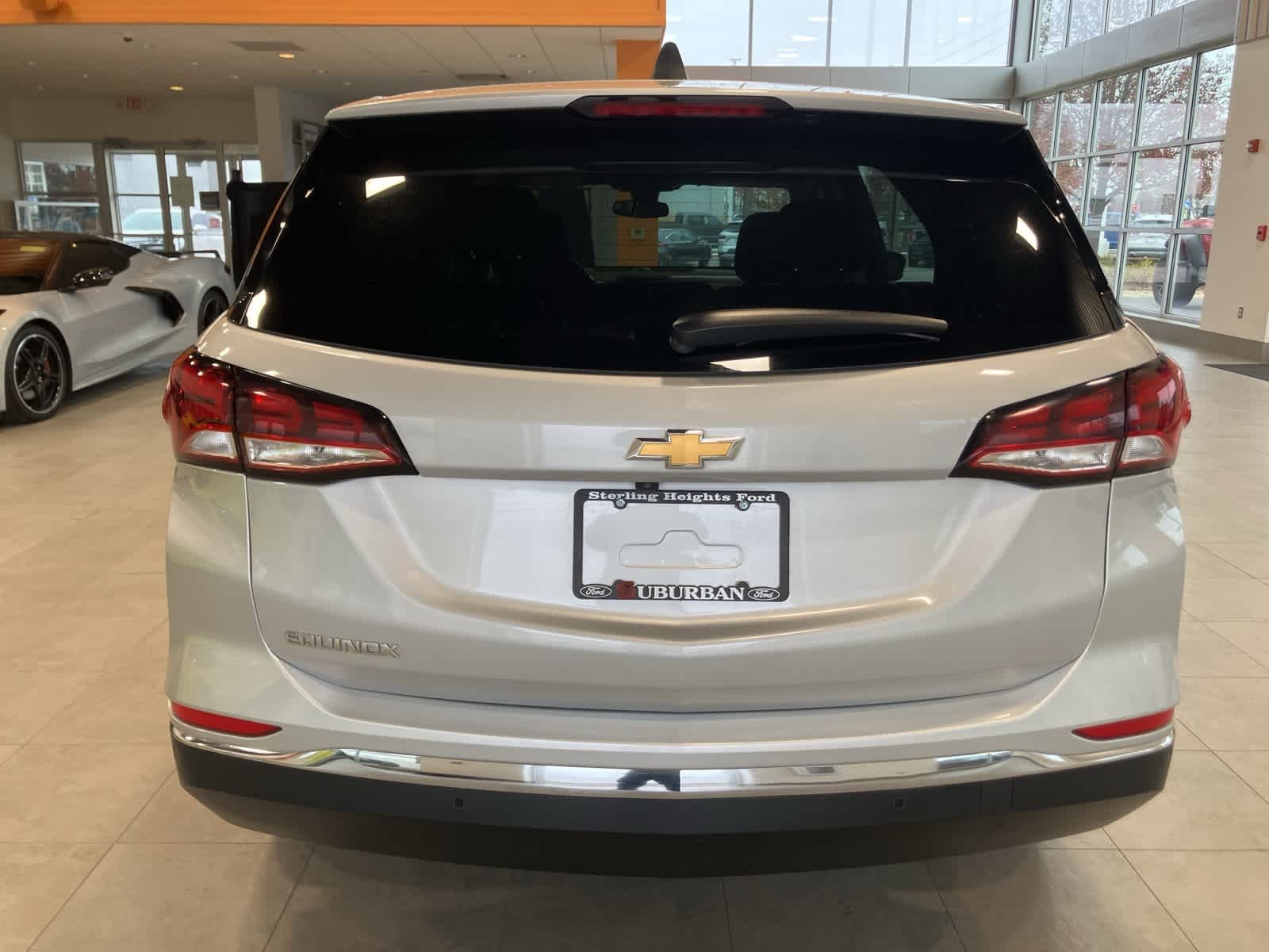 Thumbnail: 2022 Chevrolet Equinox - 6