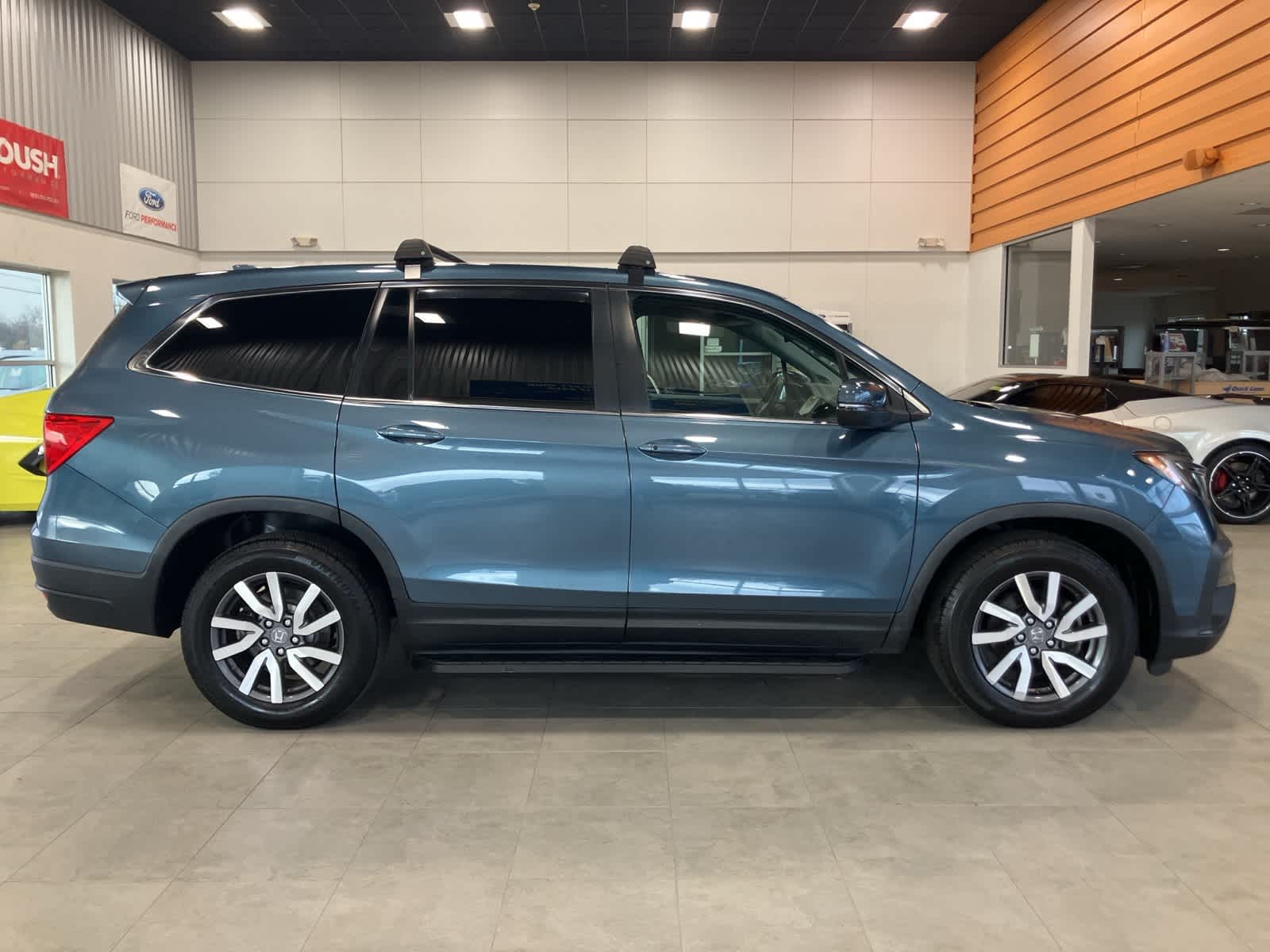 Thumbnail: 2019 Honda Pilot - 4