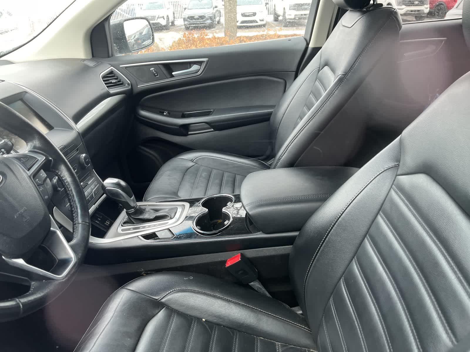 Thumbnail: 2015 Ford Edge - 24