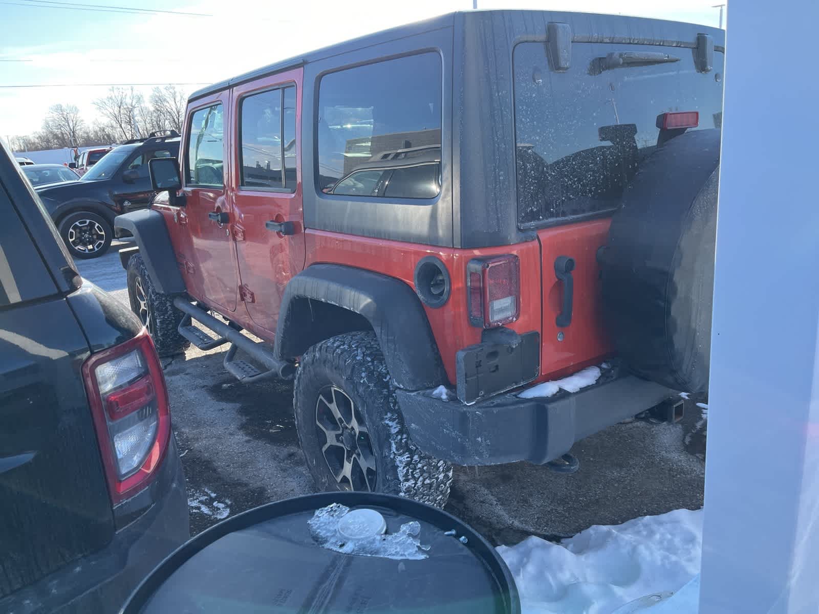 Thumbnail: 2015 Jeep Wrangler - 8