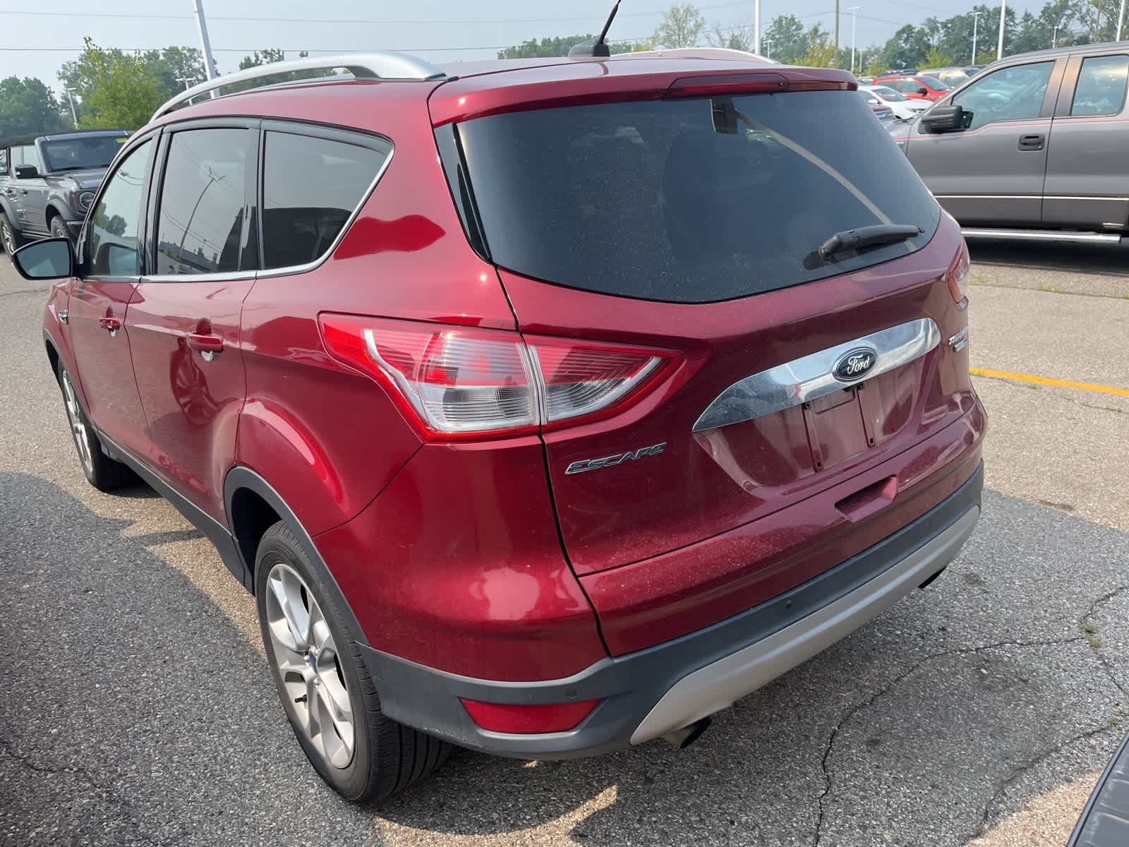 Thumbnail: 2015 Ford Escape - 8
