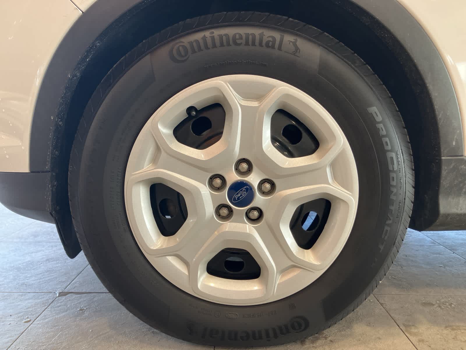 Thumbnail: 2018 Ford Escape - 9