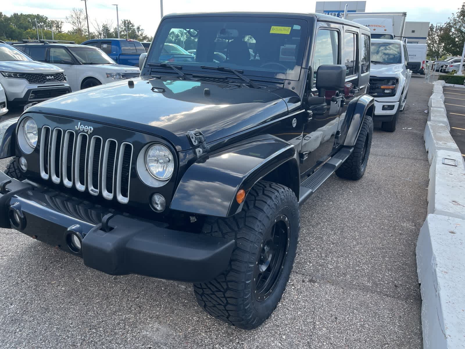 Thumbnail: 2019 Jeep Wrangler - 2