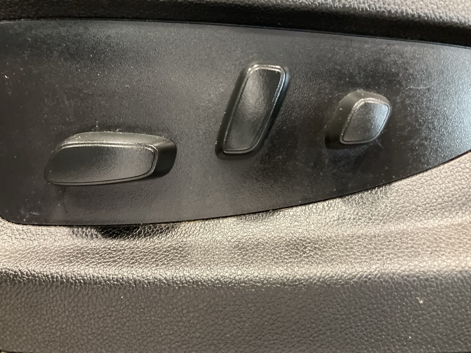 Thumbnail: 2018 Chevrolet Silverado 1500 - 11