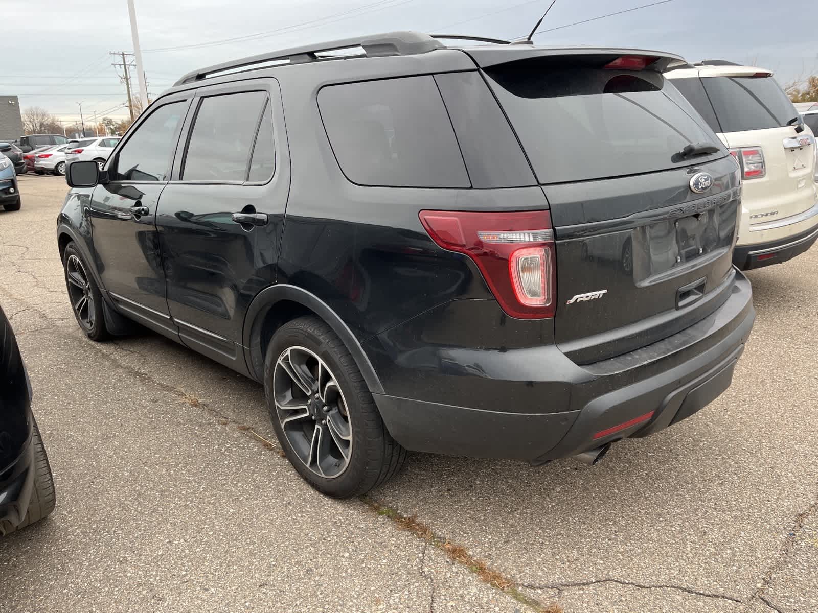 Thumbnail: 2015 Ford Explorer - 8