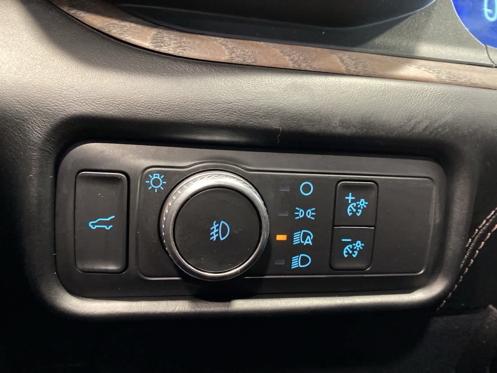 Thumbnail: 2020 Ford Explorer - 19