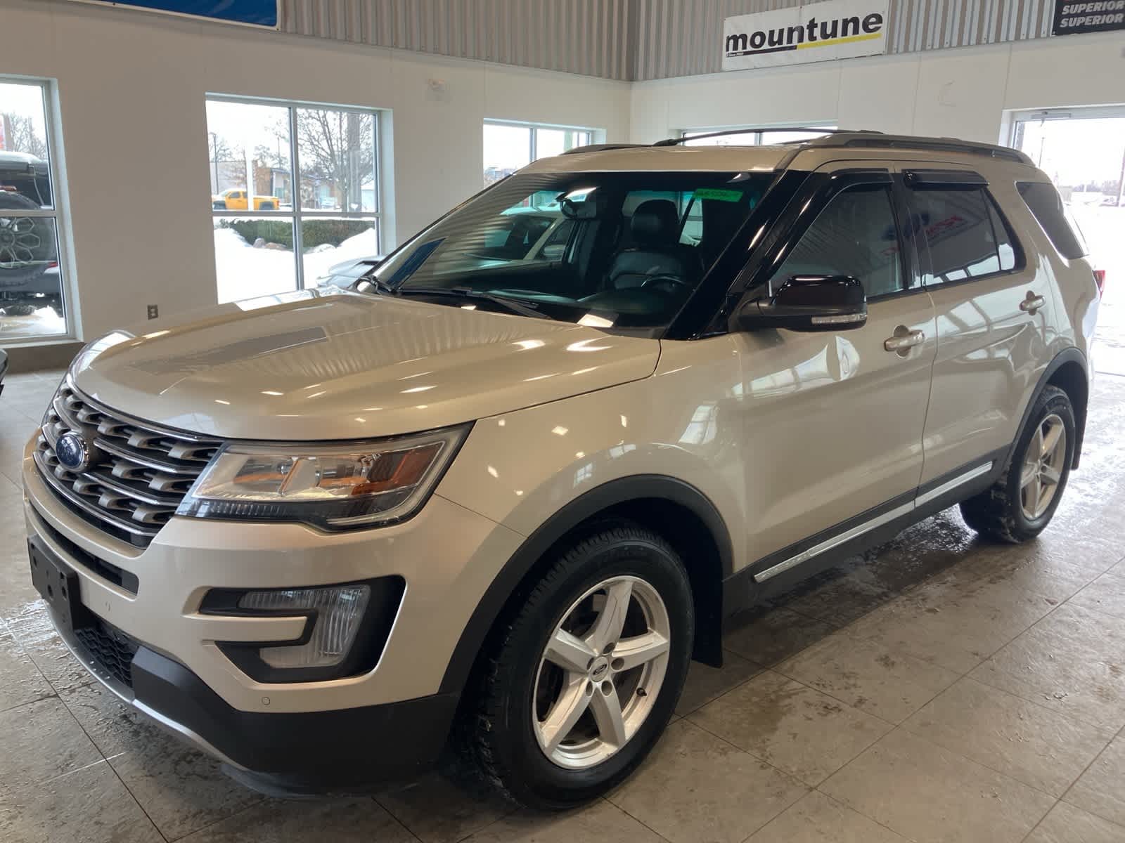 2017 Ford Explorer XLT -
                  Sterling Heights, MI