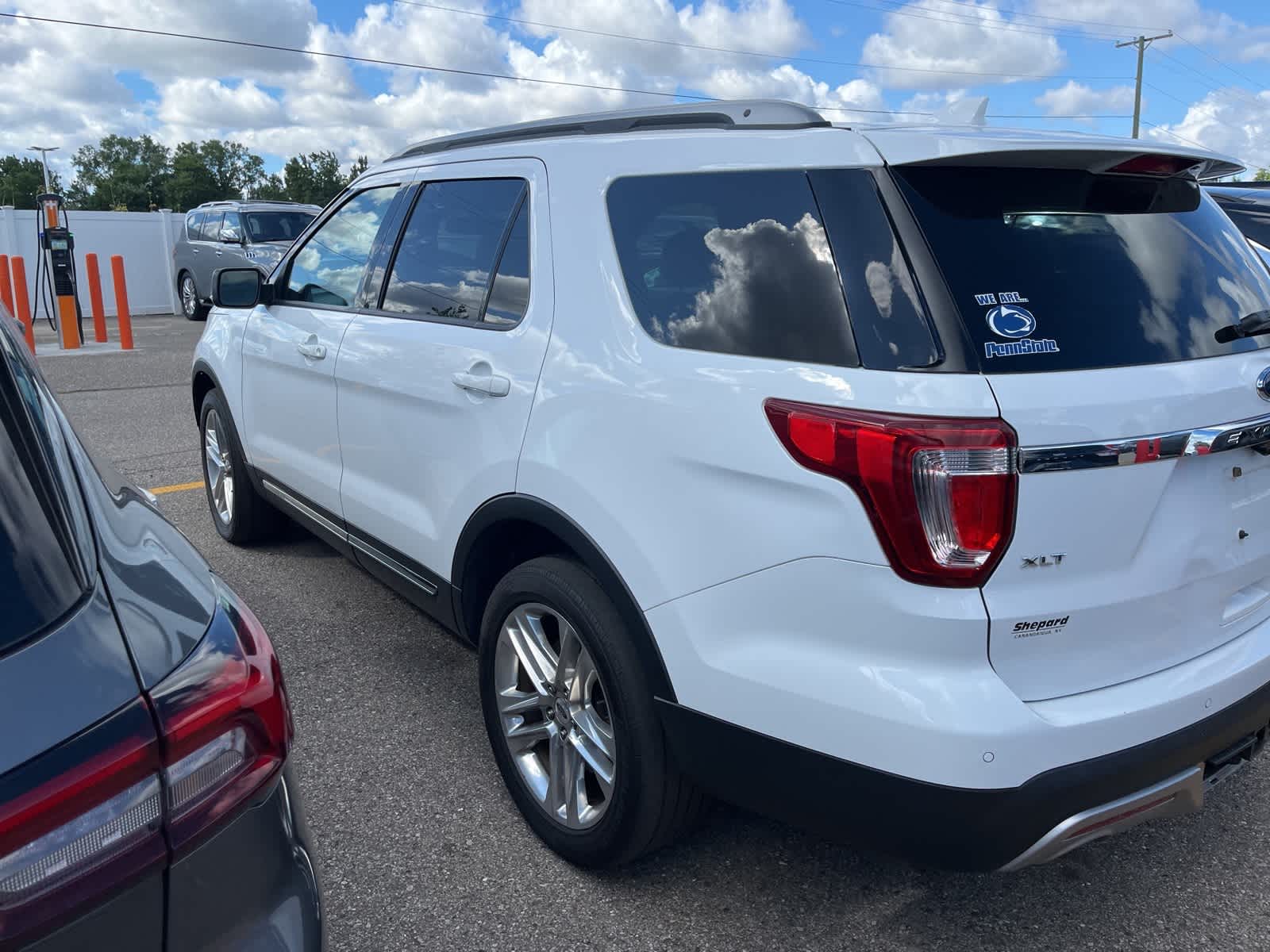 Thumbnail: 2017 Ford Explorer - 9