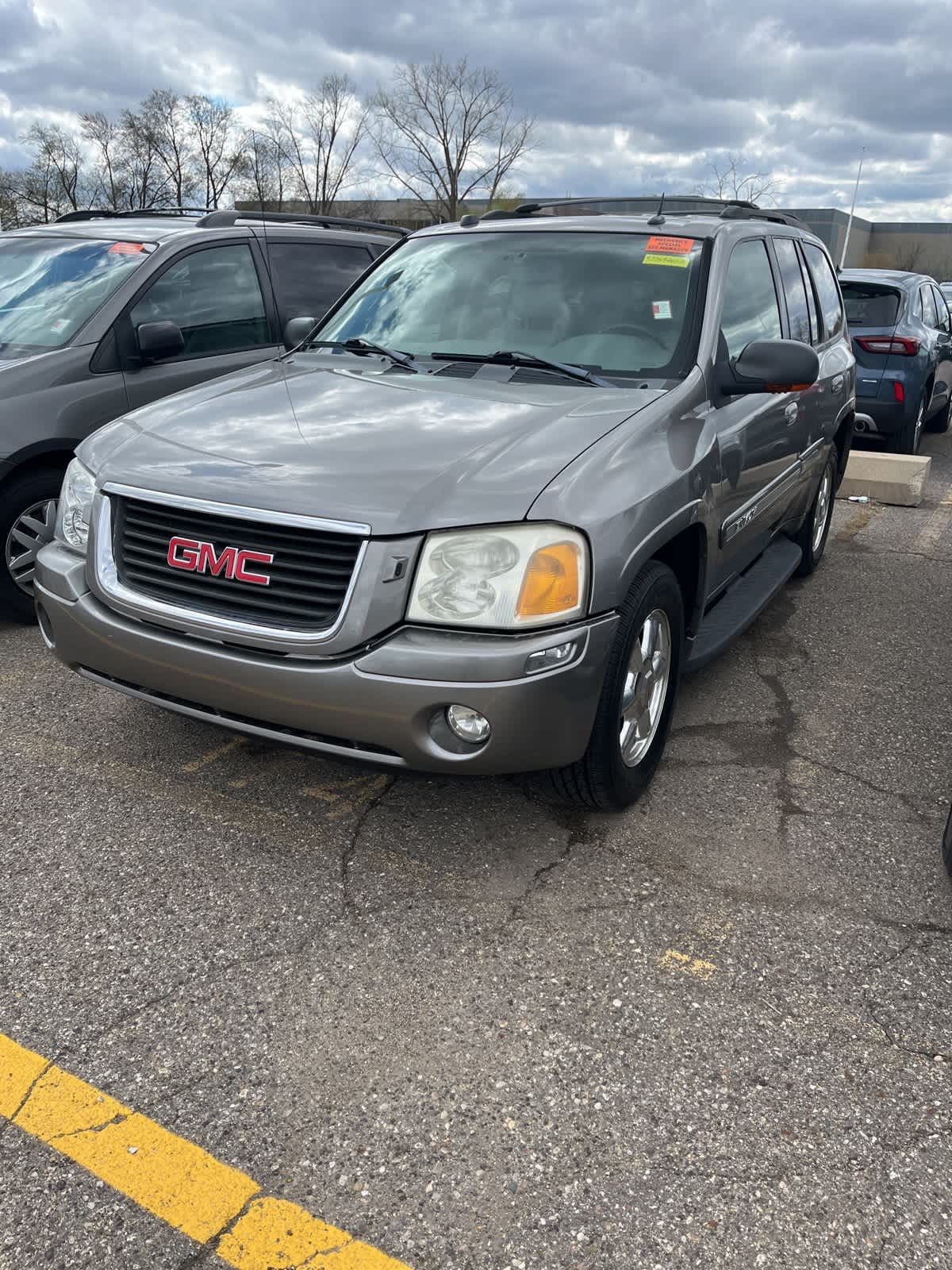2005 GMC Envoy SLT -
                  Sterling Heights, MI