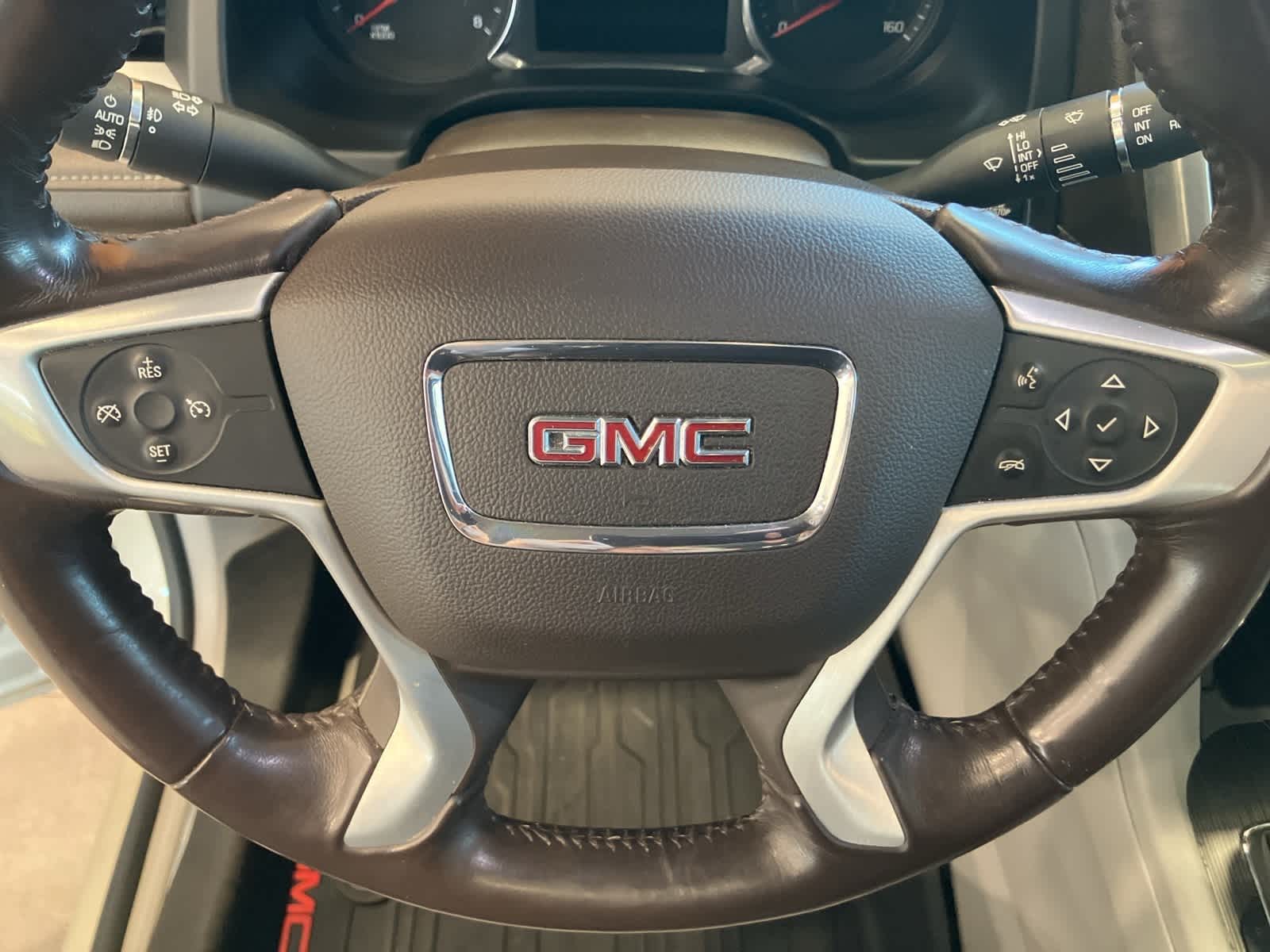 Thumbnail: 2017 GMC Acadia - 18