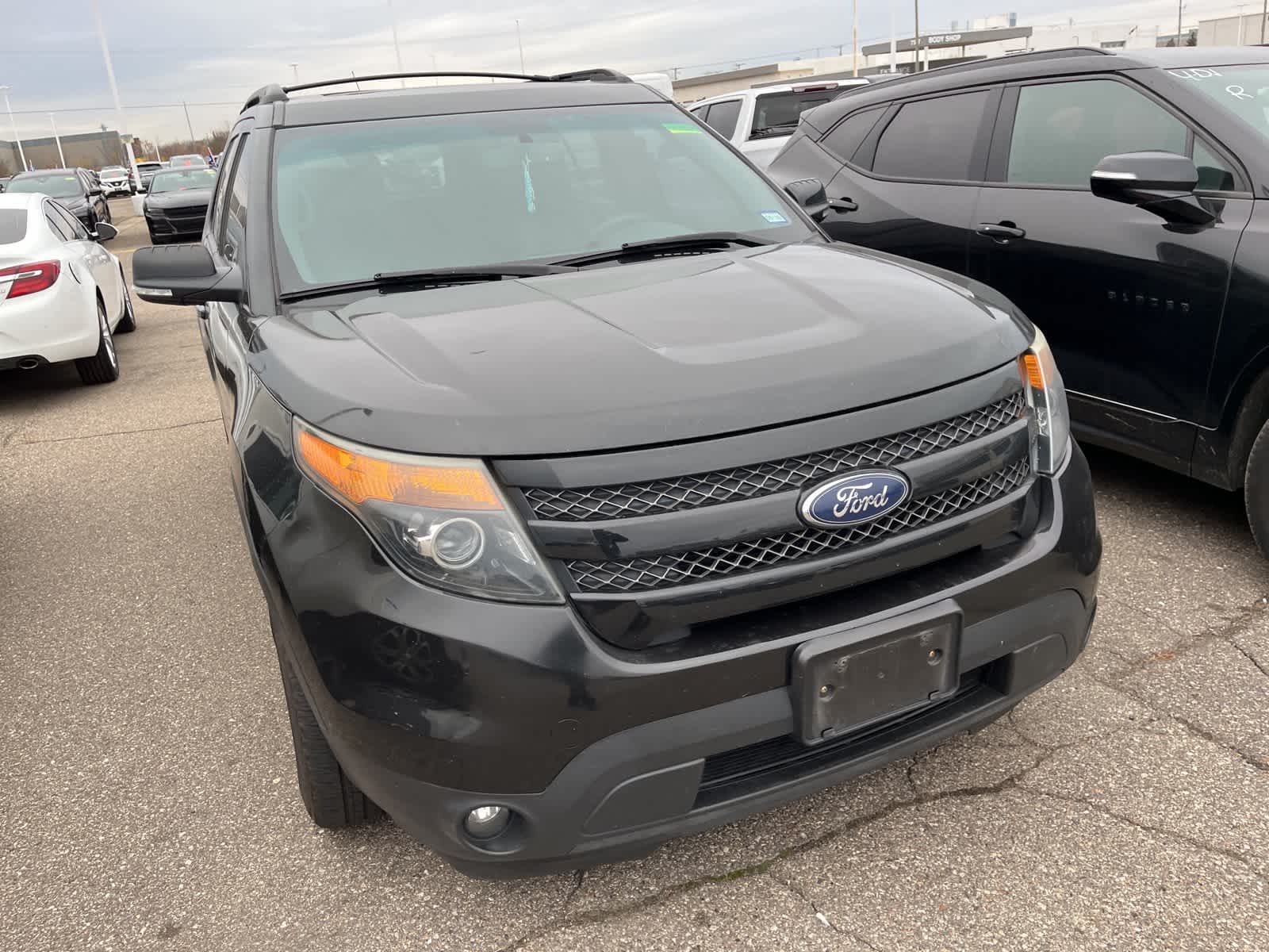 Thumbnail: 2015 Ford Explorer - 21