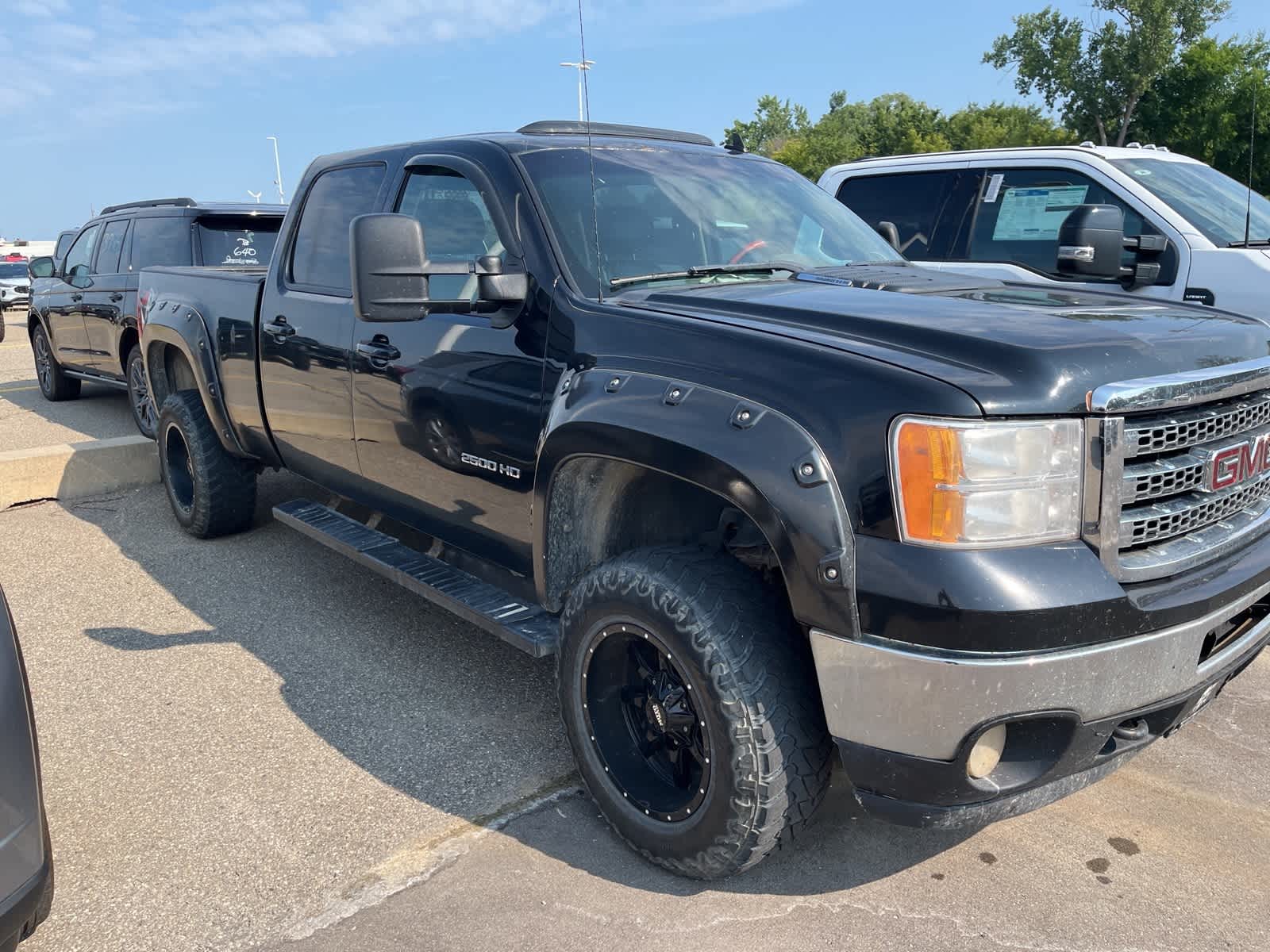 Thumbnail: 2014 GMC Sierra 2500 - 17
