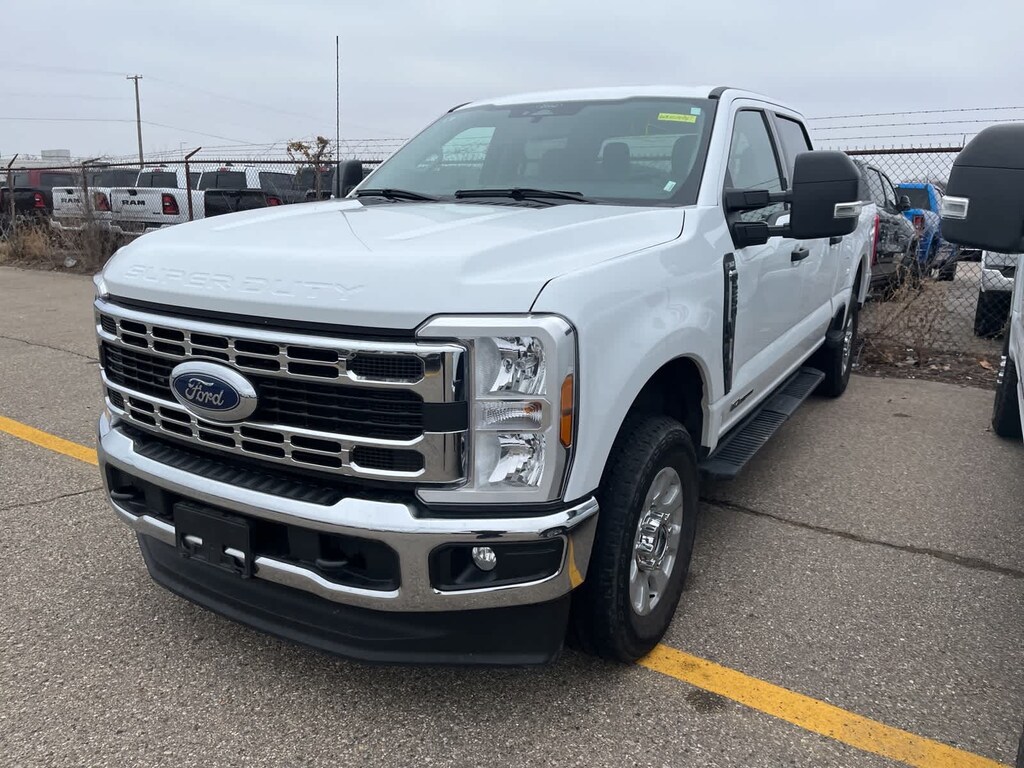 Used 2024 Ford Super Duty F-250 SRW XLT Truck