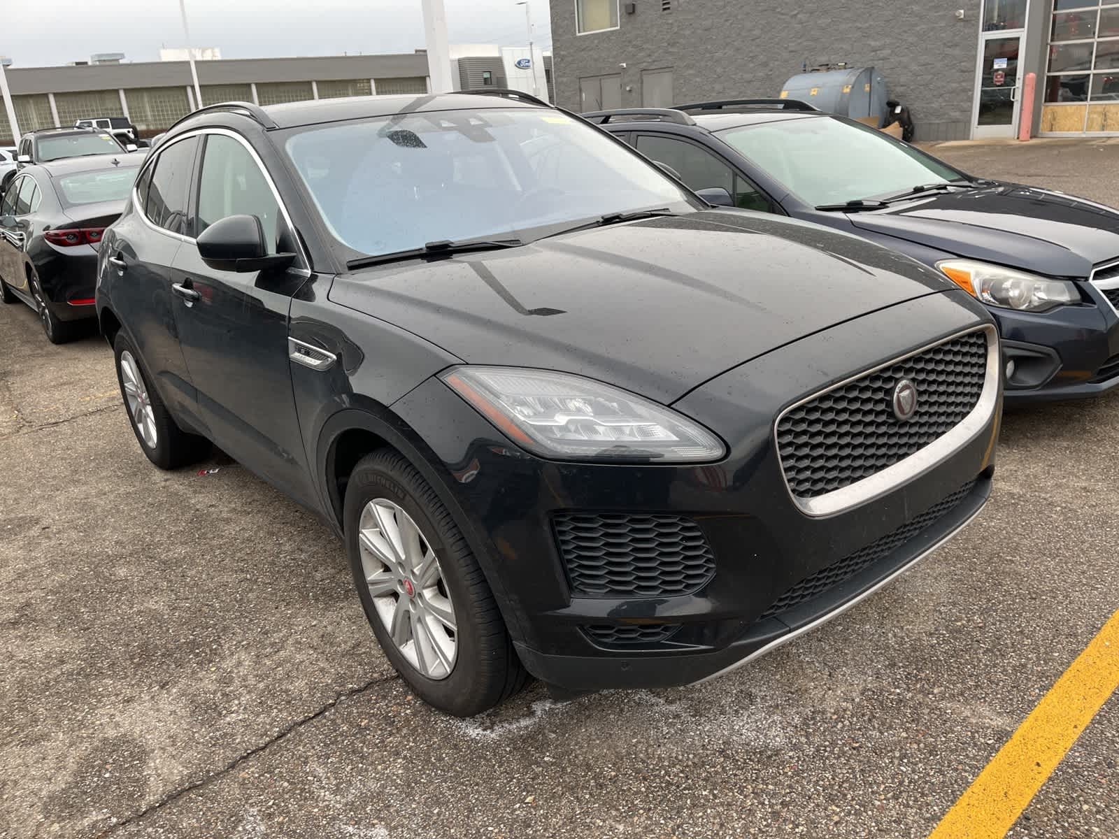 Thumbnail: 2019 Jaguar E-Pace - 21