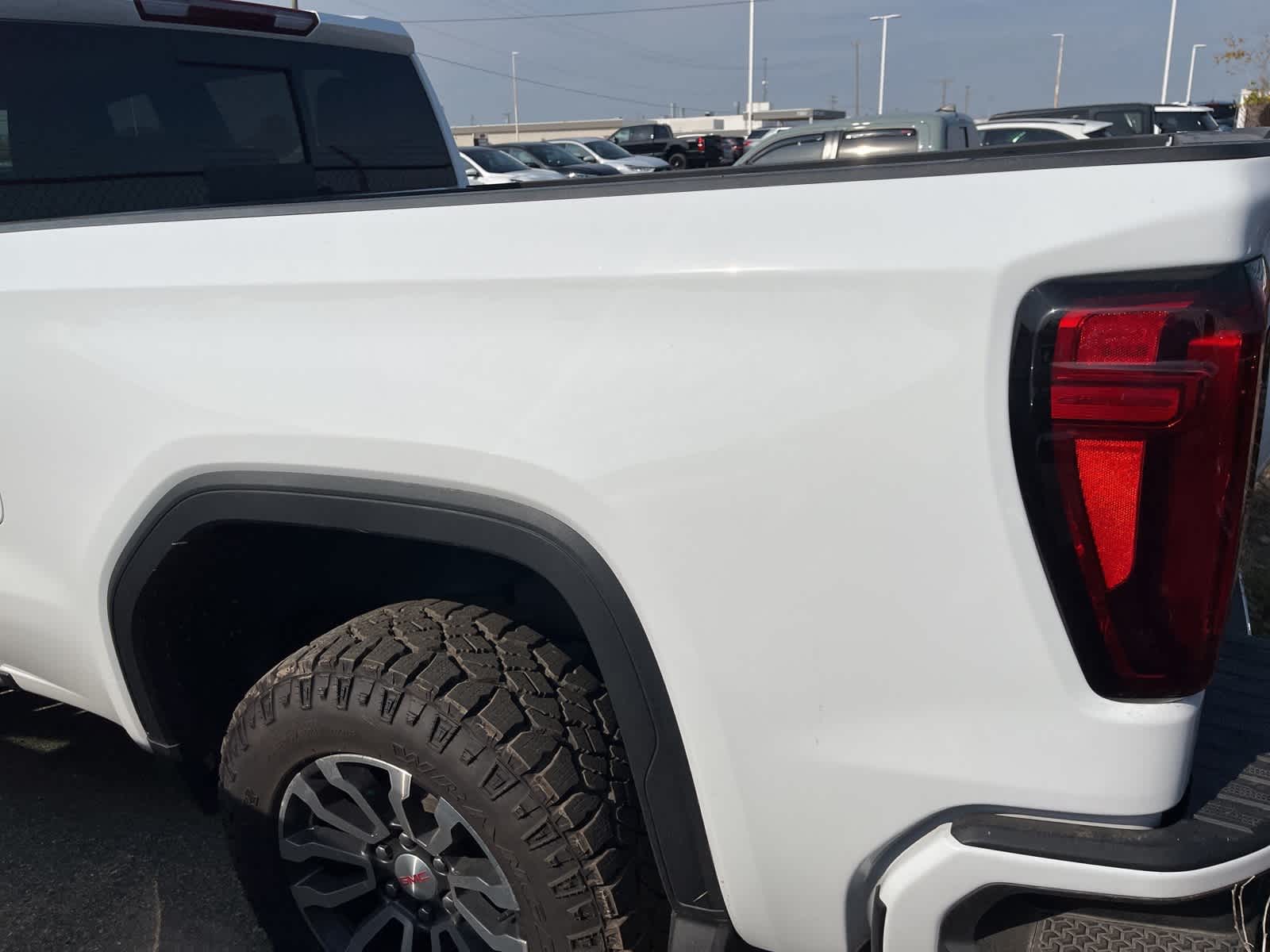 Thumbnail: 2022 GMC Sierra 1500 - 10