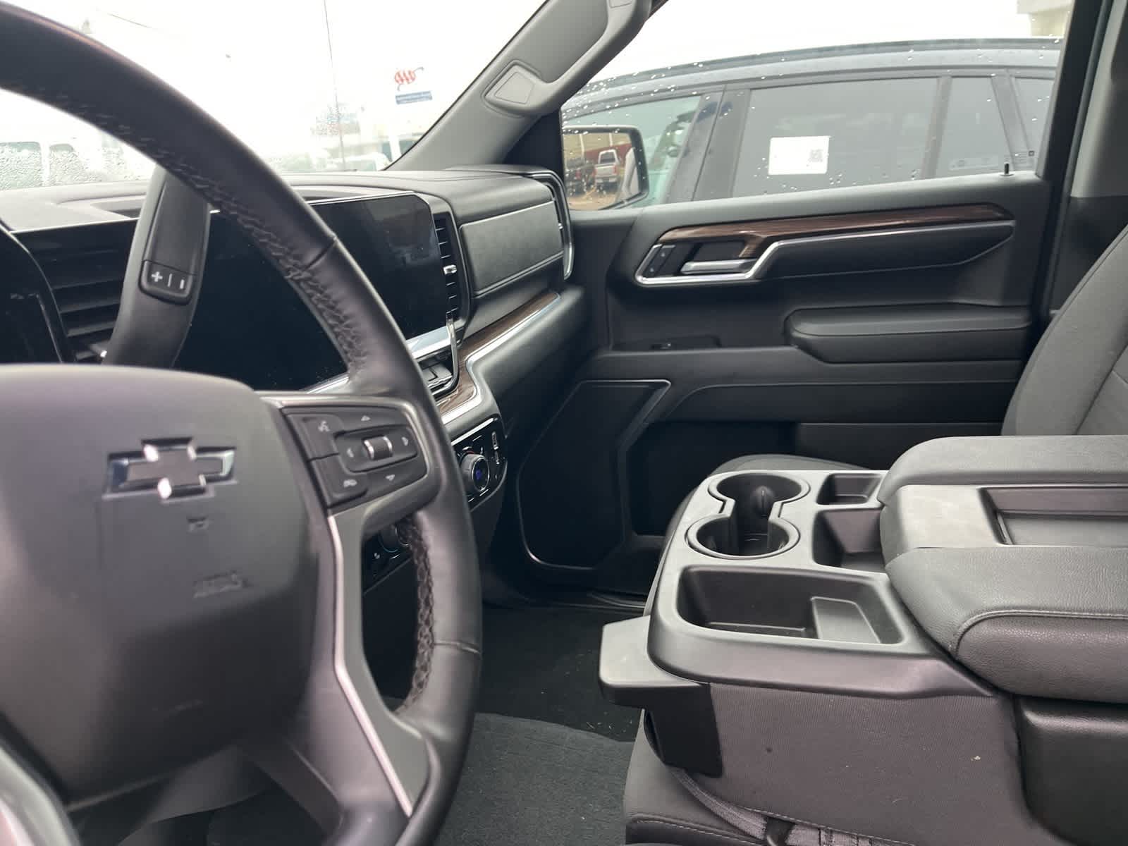 Thumbnail: 2024 Chevrolet Silverado 1500 - 25