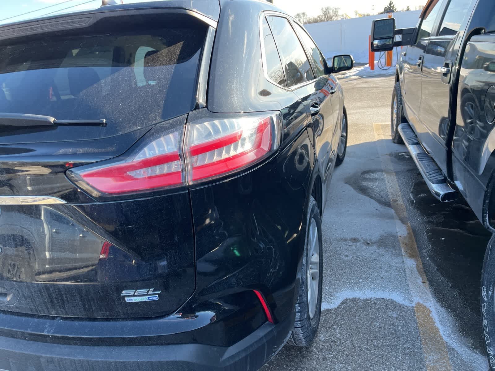 Thumbnail: 2019 Ford Edge - 16