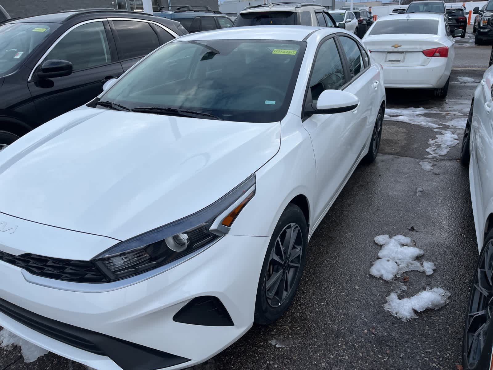 Thumbnail: 2024 Kia Forte - 4