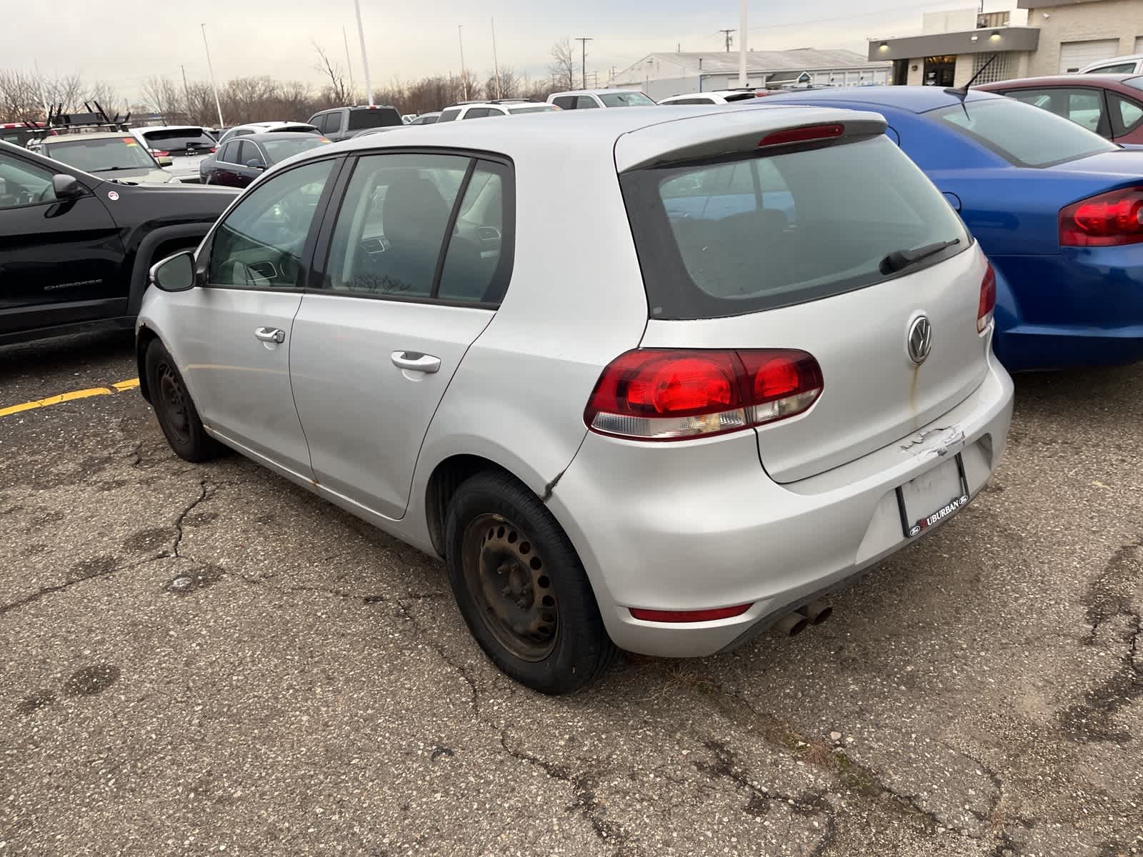 Thumbnail: 2010 Volkswagen Golf - 8