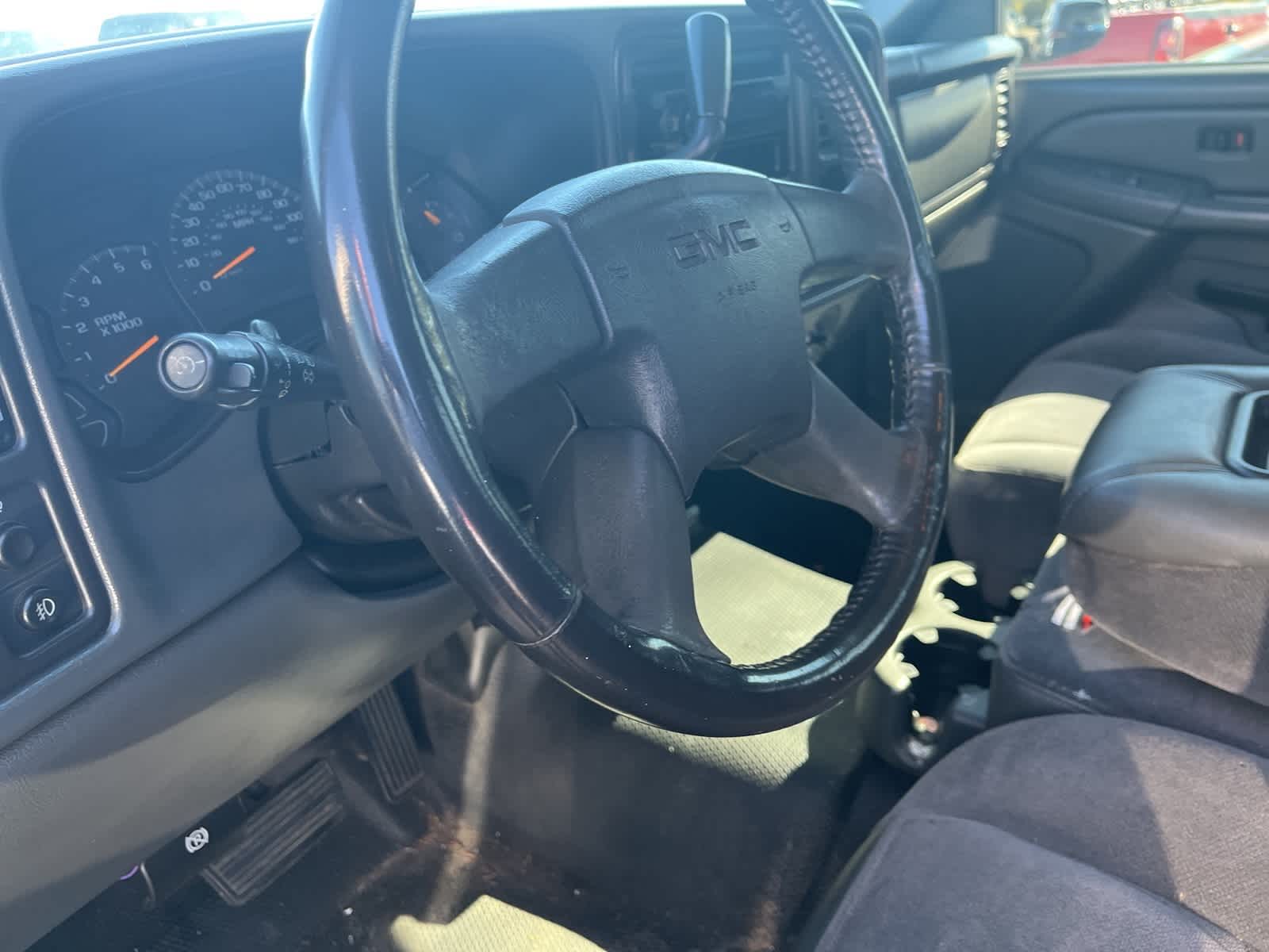 Thumbnail: 2005 GMC Sierra 1500 - 26