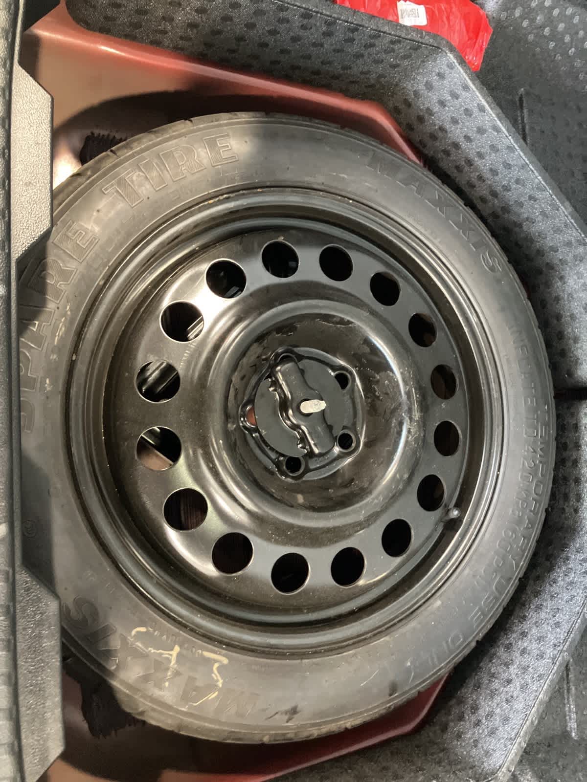 Thumbnail: 2019 Ford Edge - 34