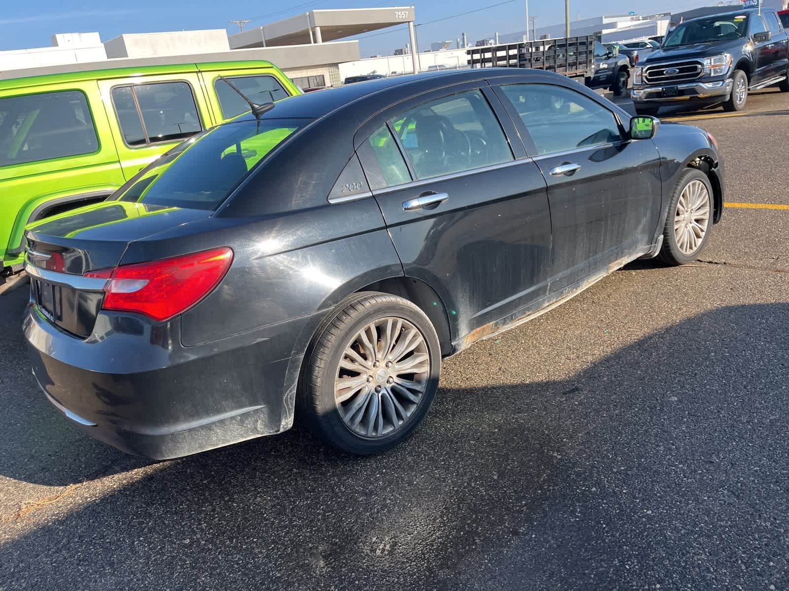 Thumbnail: 2012 Chrysler 200 - 17