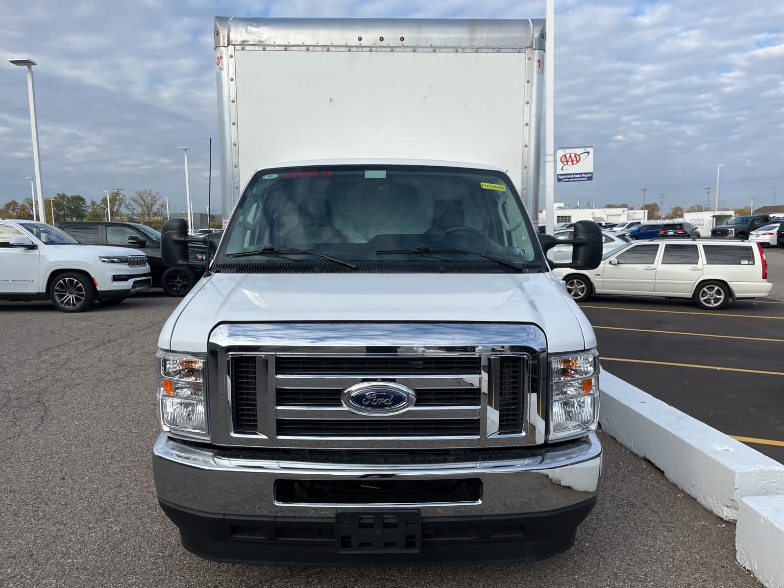 Thumbnail: 2024 Ford Econoline - 26