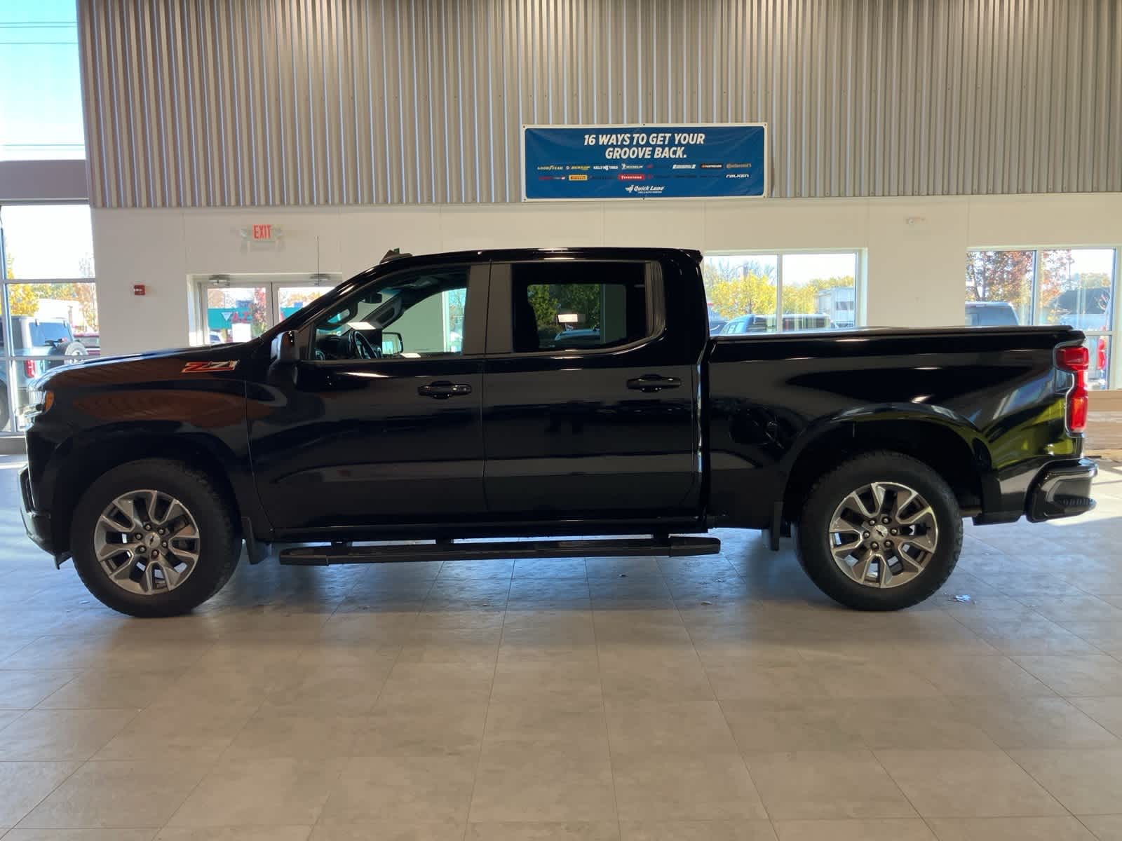 Thumbnail: 2021 Chevrolet Silverado 1500 - 8