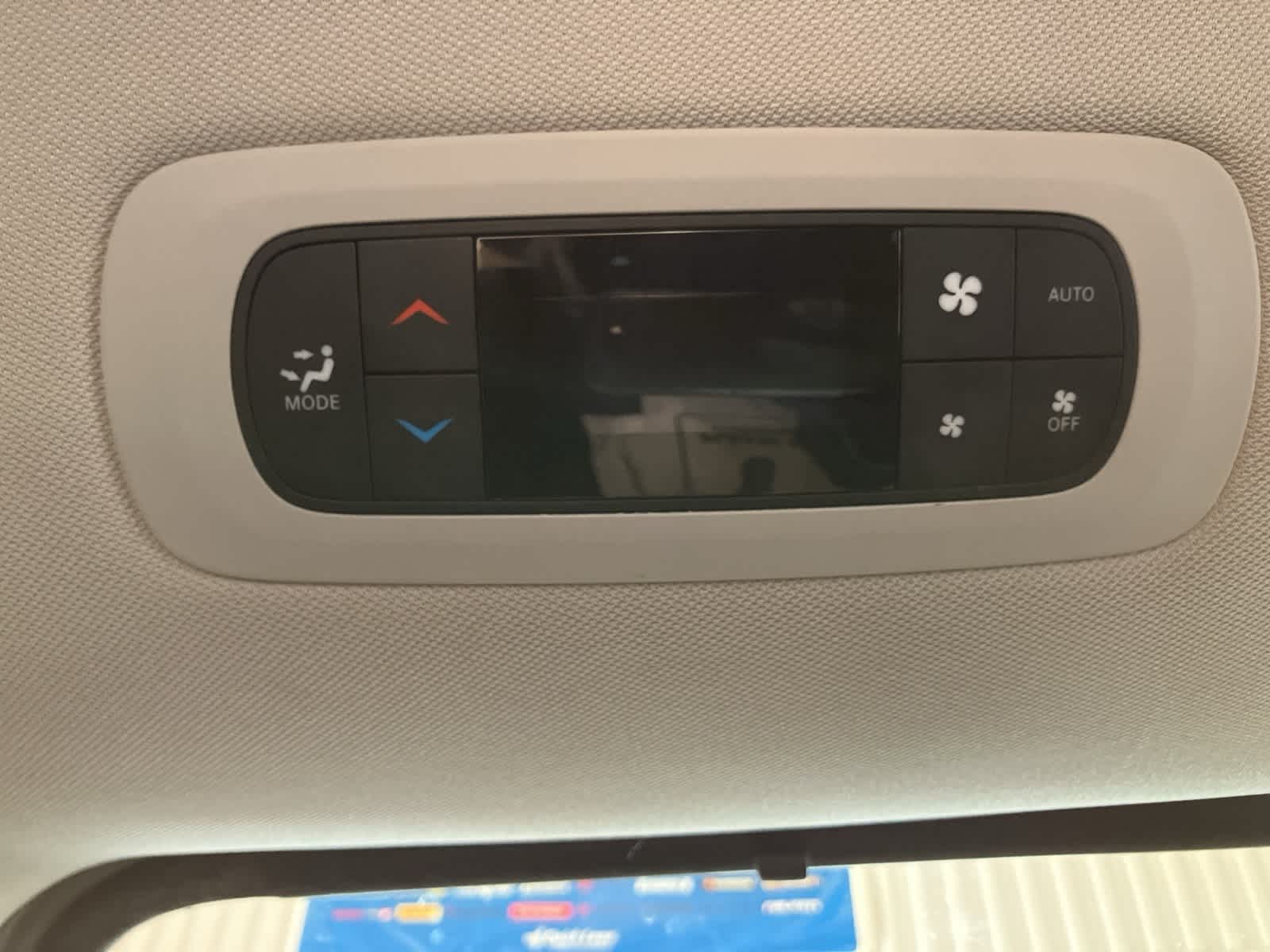 Thumbnail: 2018 Chrysler Pacifica - 24