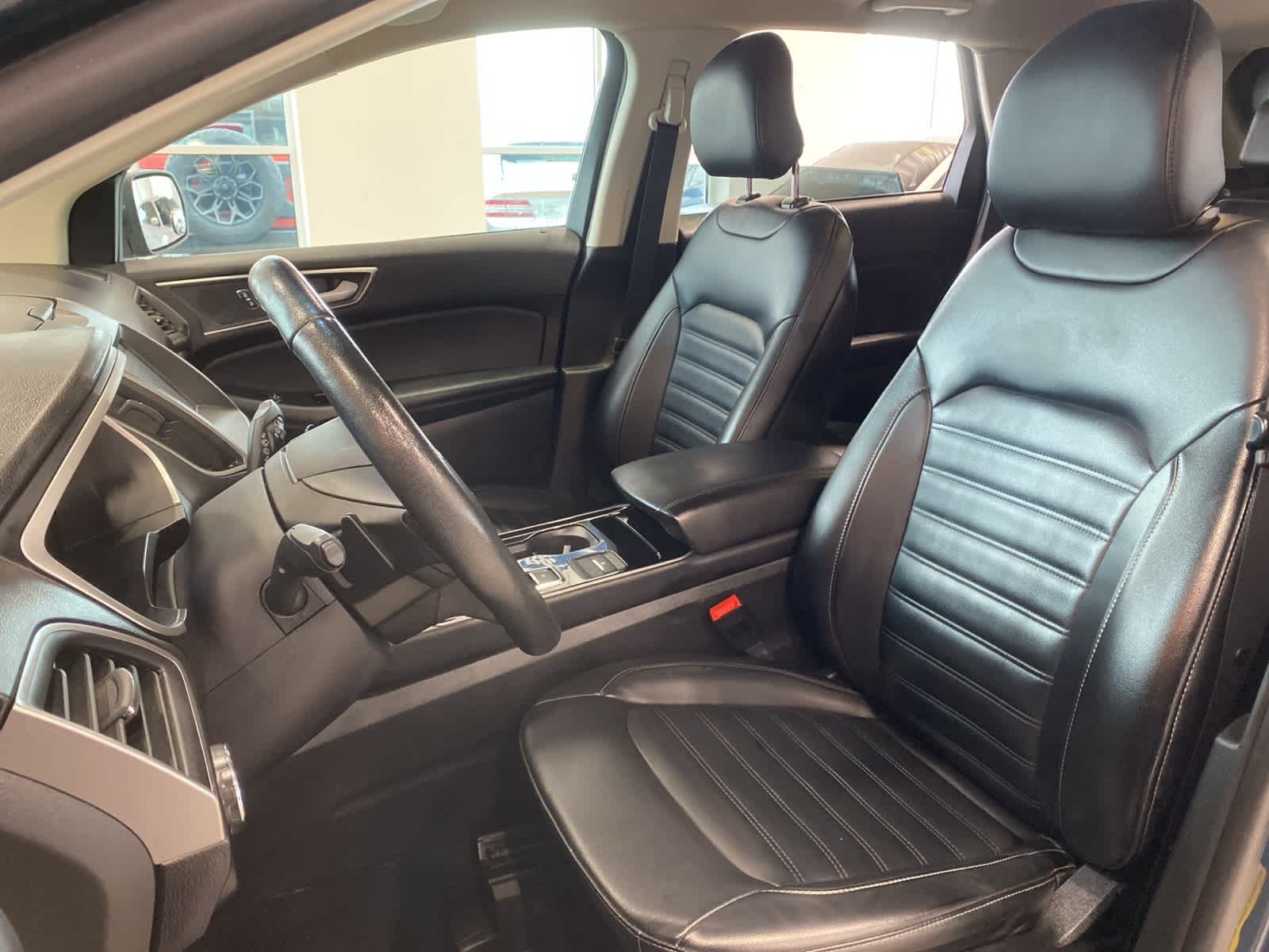 Thumbnail: 2019 Ford Edge - 11