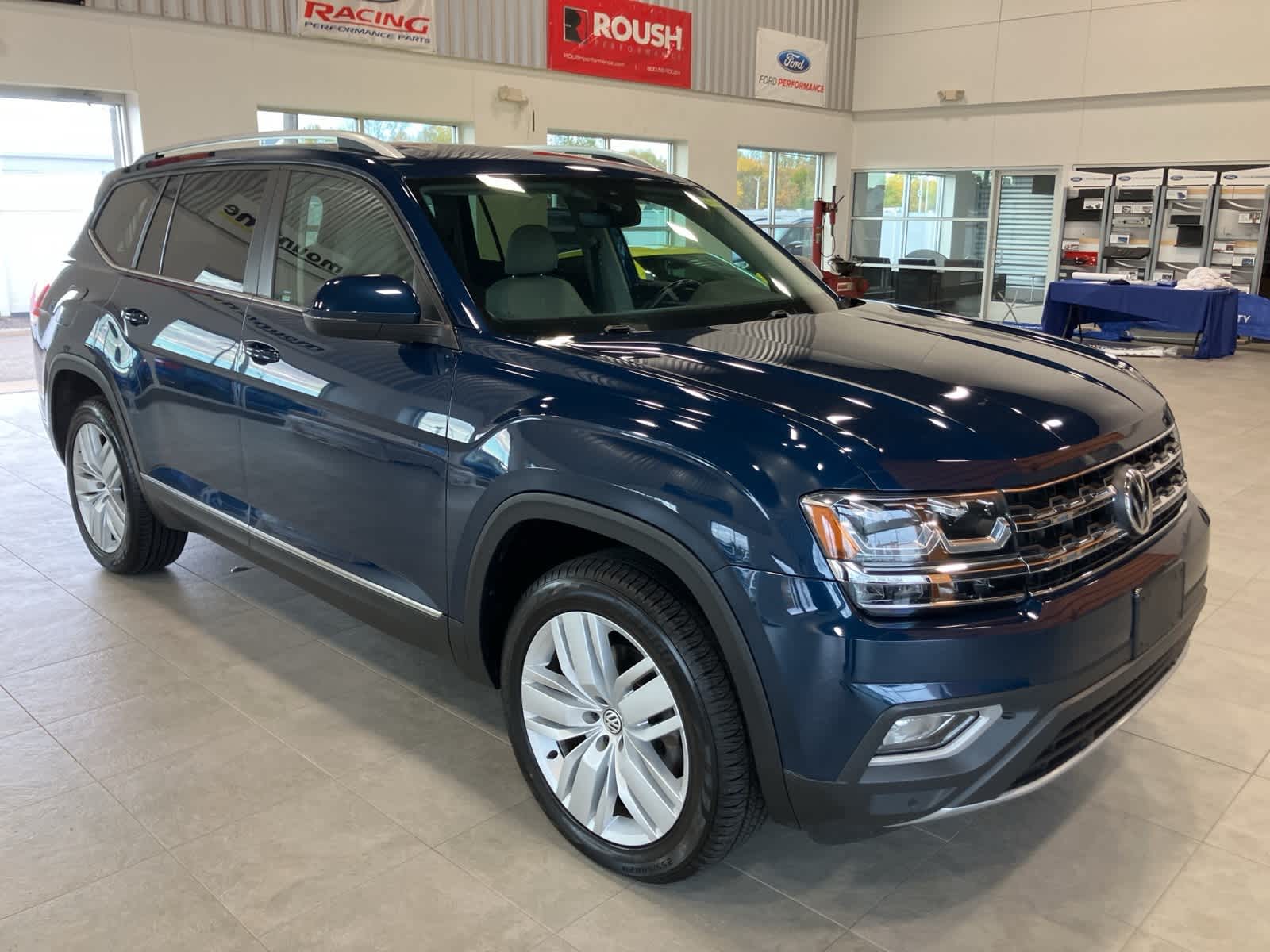 Thumbnail: 2019 Volkswagen Atlas - 3
