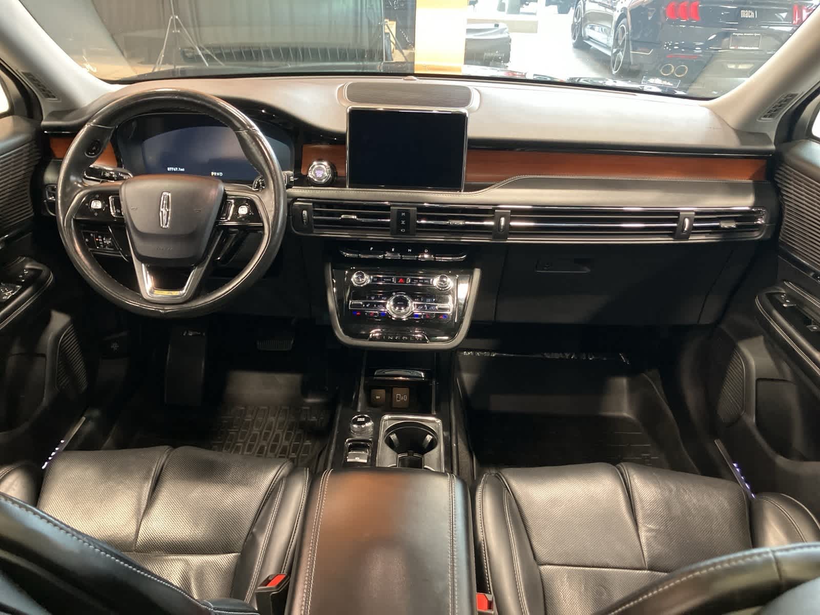 Thumbnail: 2022 Lincoln Corsair - 24