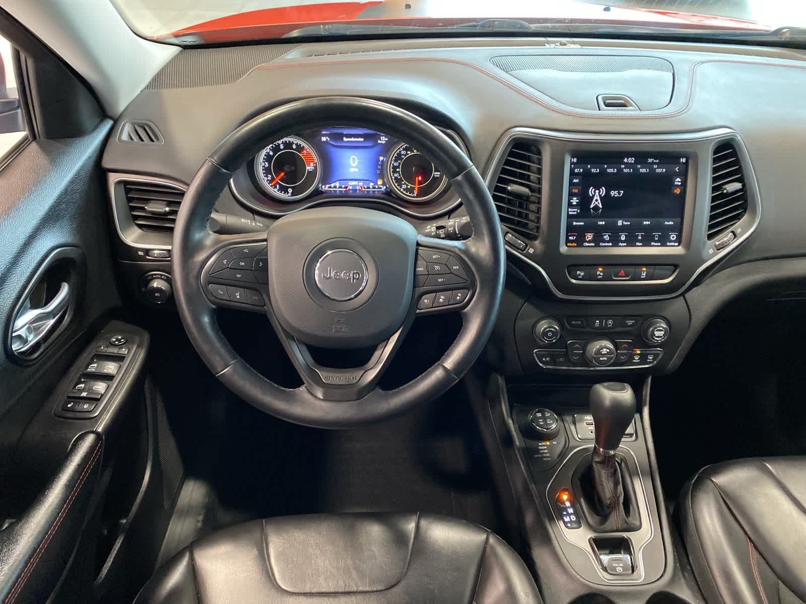 Thumbnail: 2021 Jeep Cherokee - 15