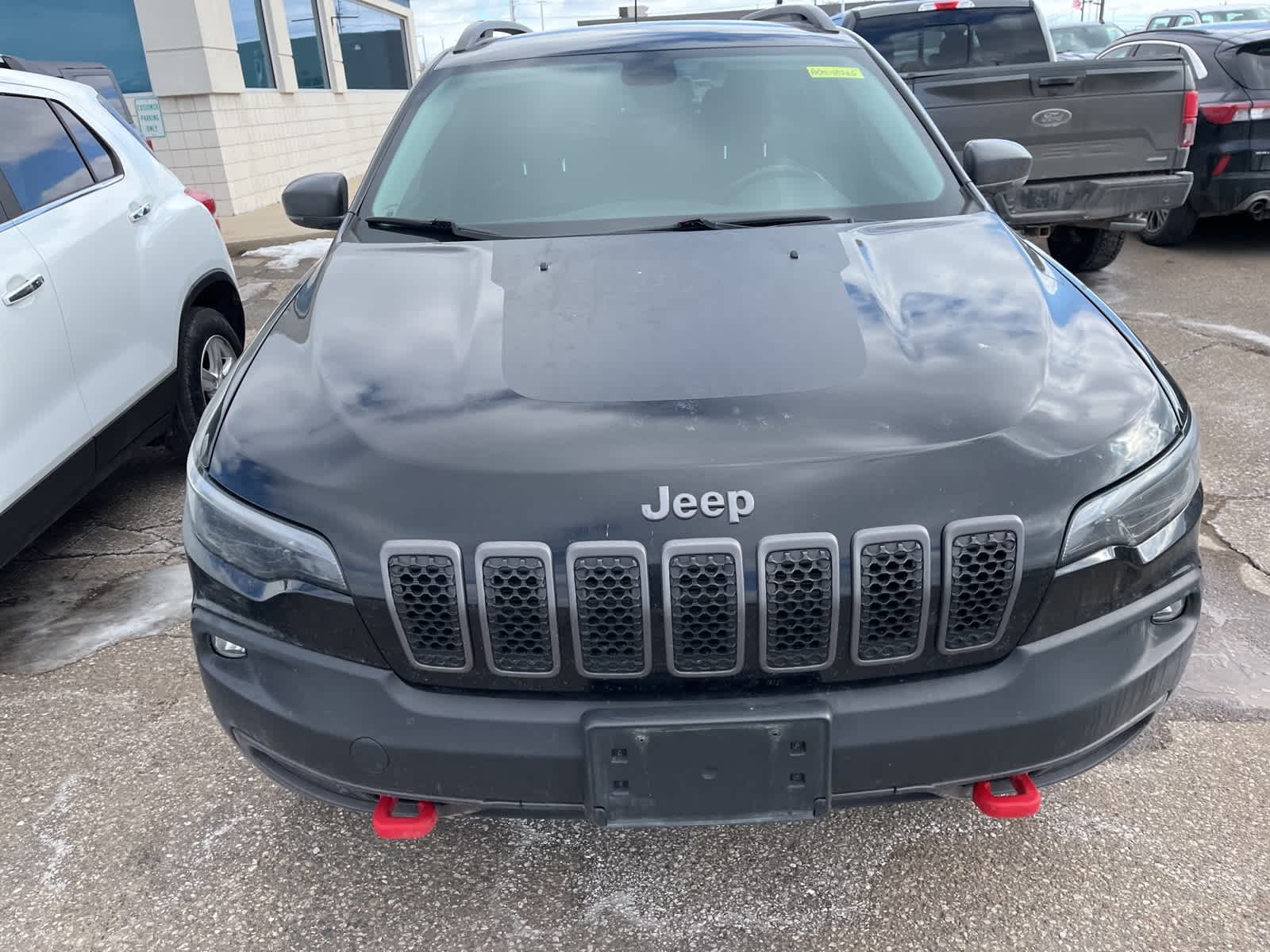 Thumbnail: 2021 Jeep Cherokee - 22