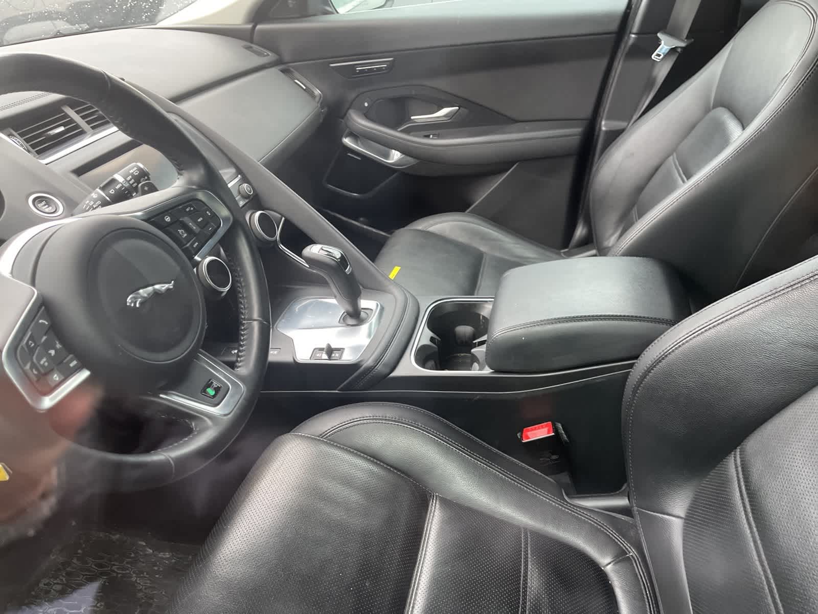 Thumbnail: 2019 Jaguar E-Pace - 29