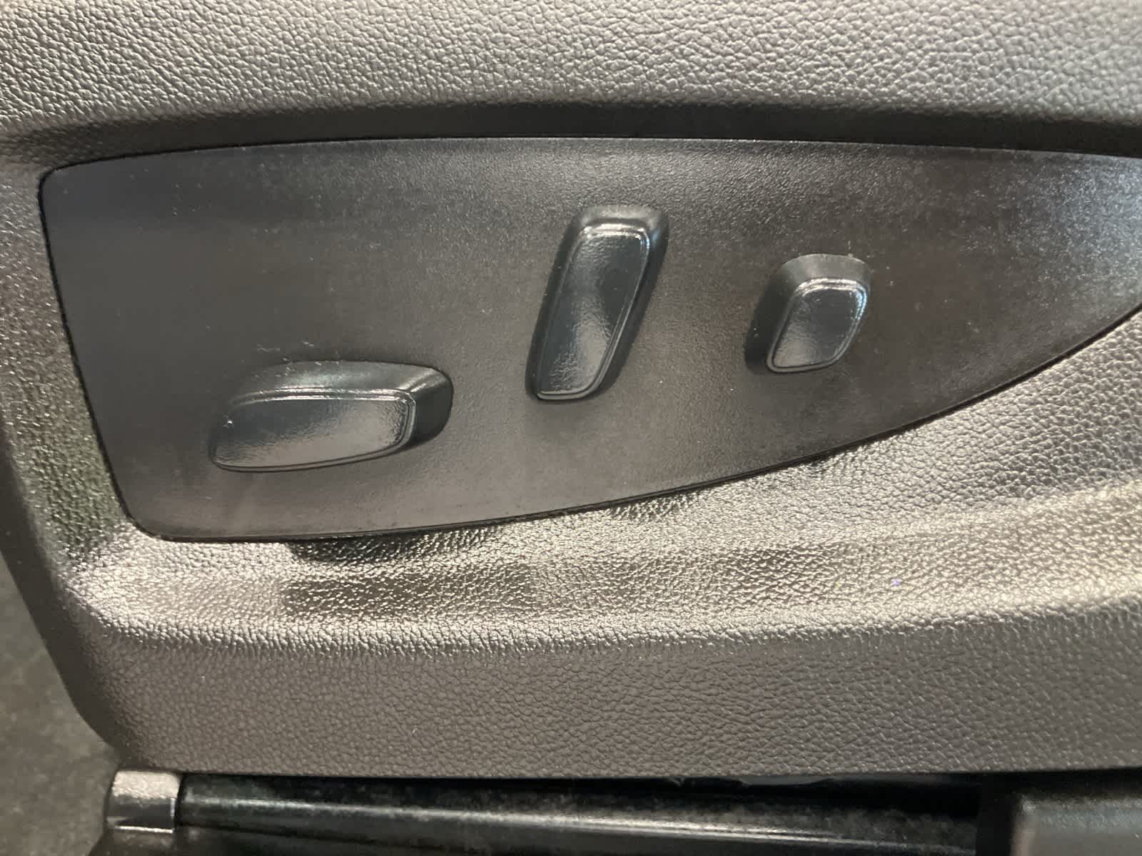 Thumbnail: 2019 Chevrolet Silverado 1500 - 11