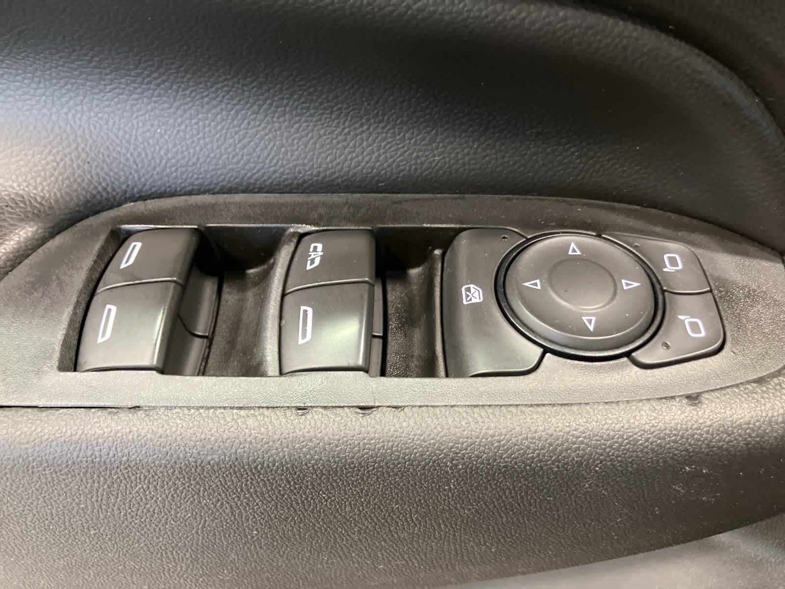 Thumbnail: 2018 Chevrolet Equinox - 12