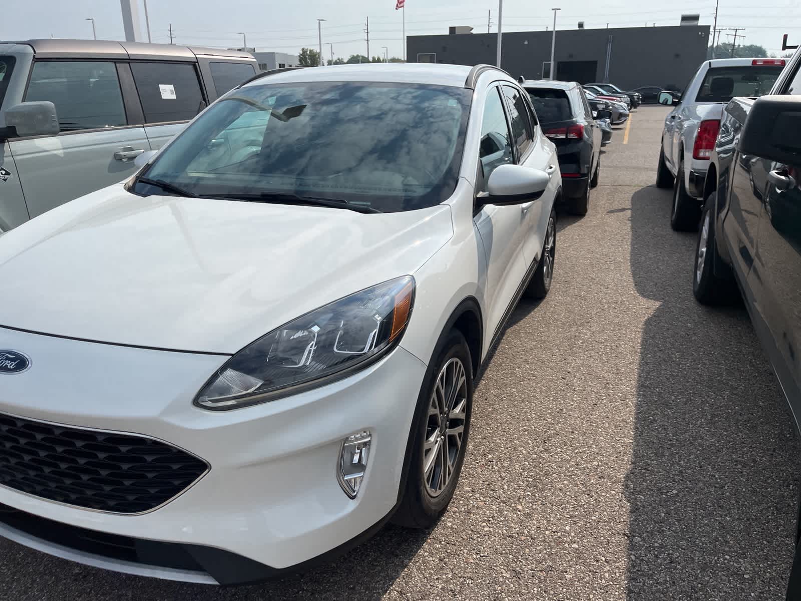 Thumbnail: 2020 Ford Escape - 4