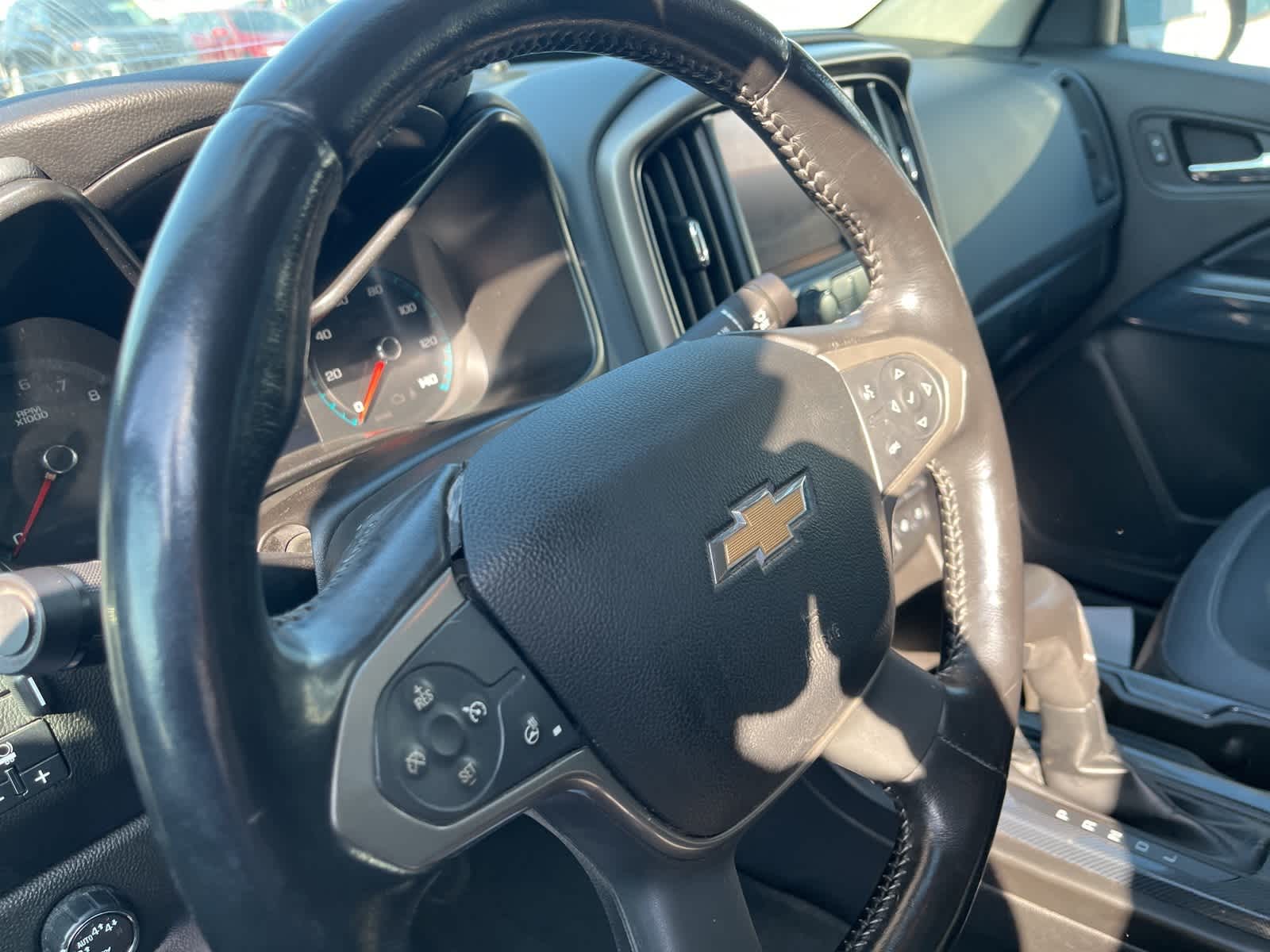 Thumbnail: 2019 Chevrolet Colorado - 28