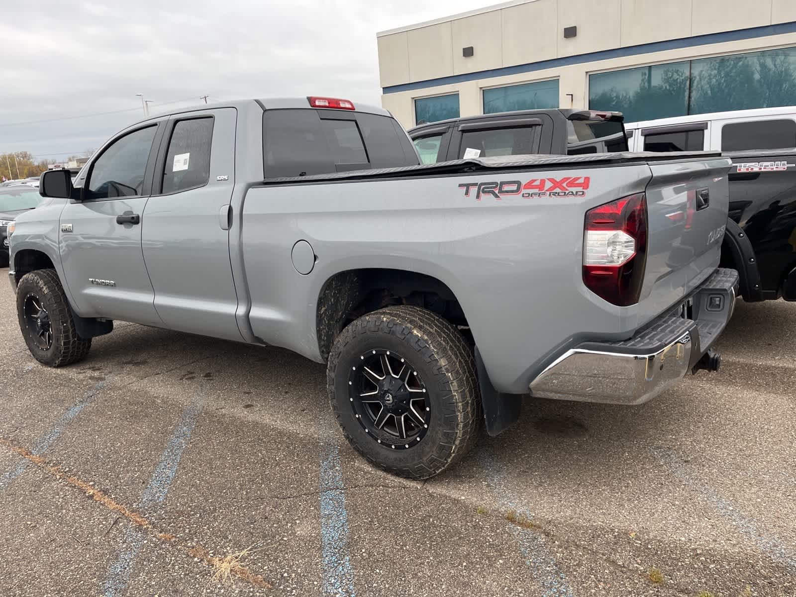 Thumbnail: 2018 Toyota Tundra - 8