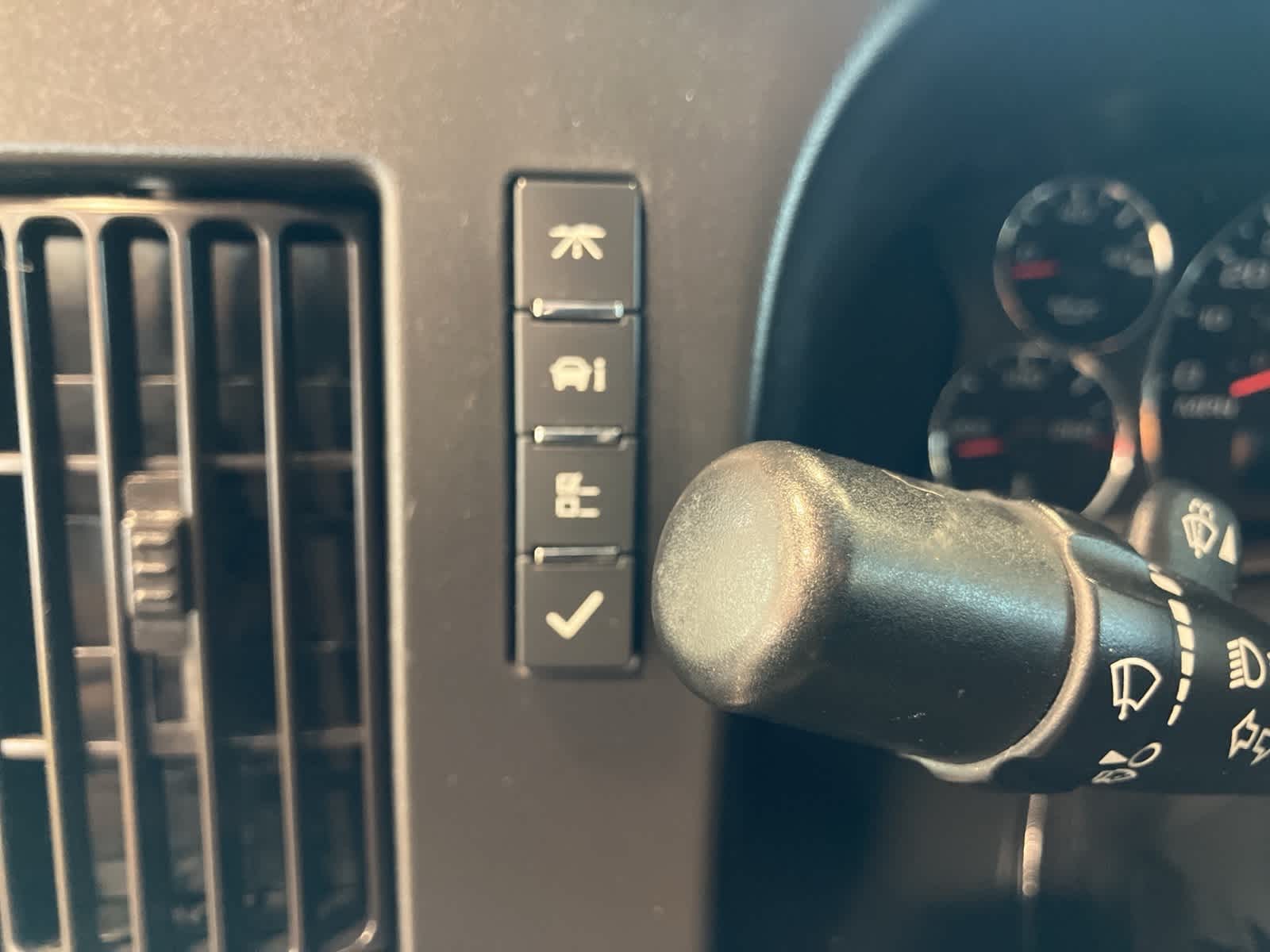 Thumbnail: 2020 Chevrolet Express - 13