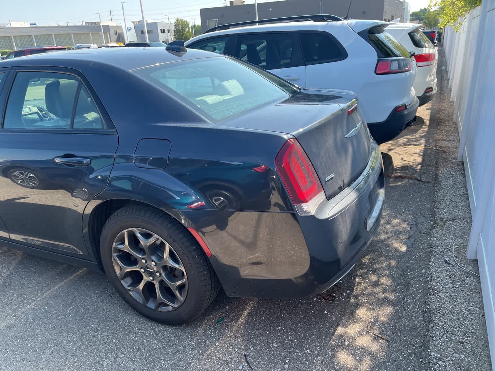 Thumbnail: 2017 Chrysler 300 - 9