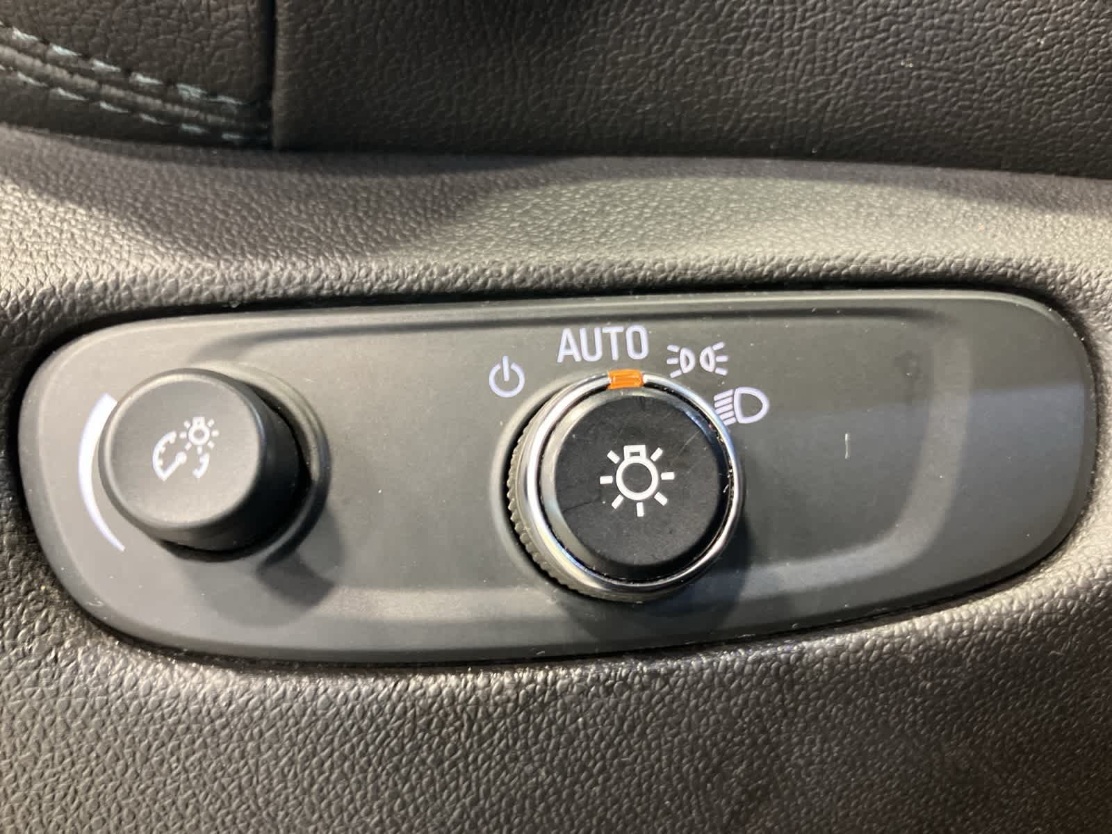 Thumbnail: 2021 Chevrolet Blazer - 15