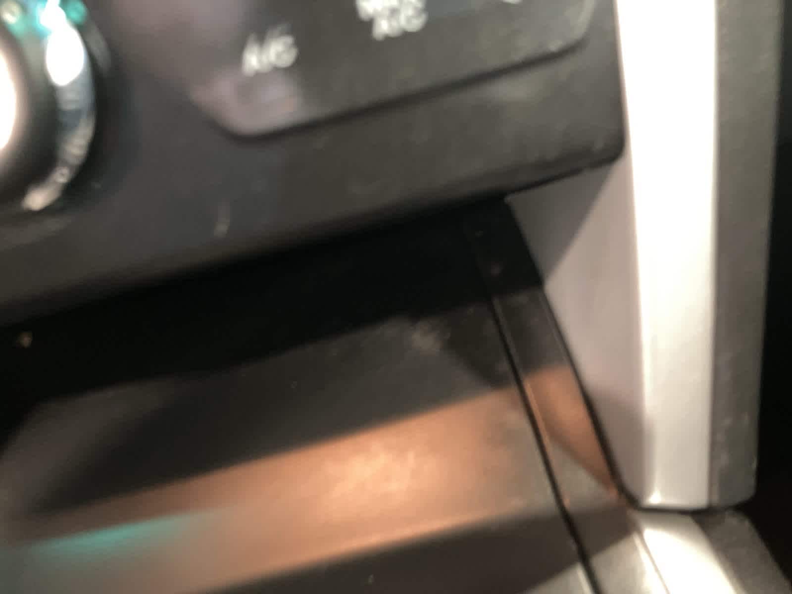 Thumbnail: 2015 Ford Explorer - 19