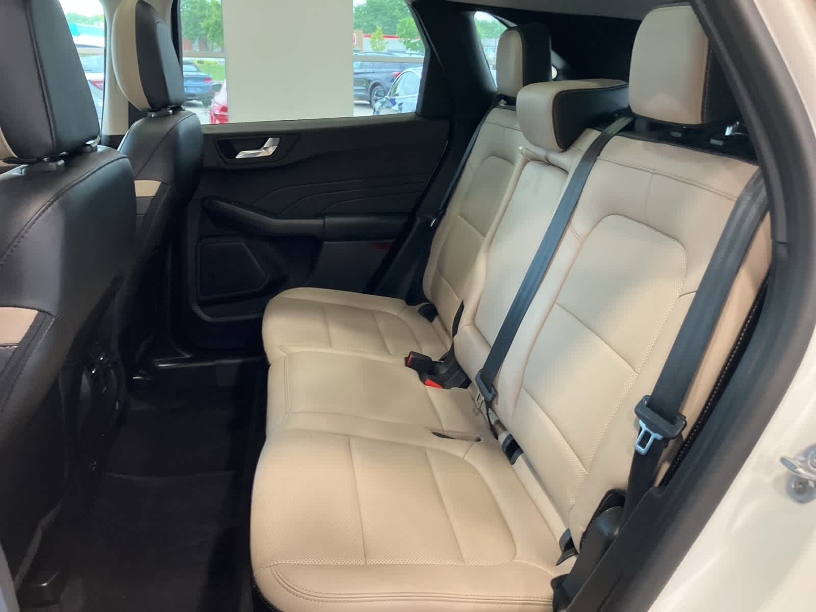 Thumbnail: 2022 Ford Escape - 25