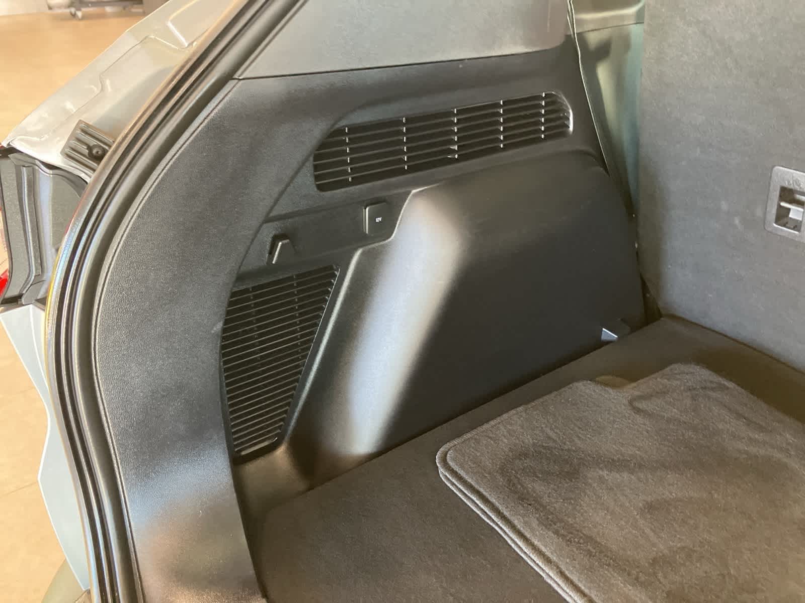 Thumbnail: 2023 Ford Escape - 28