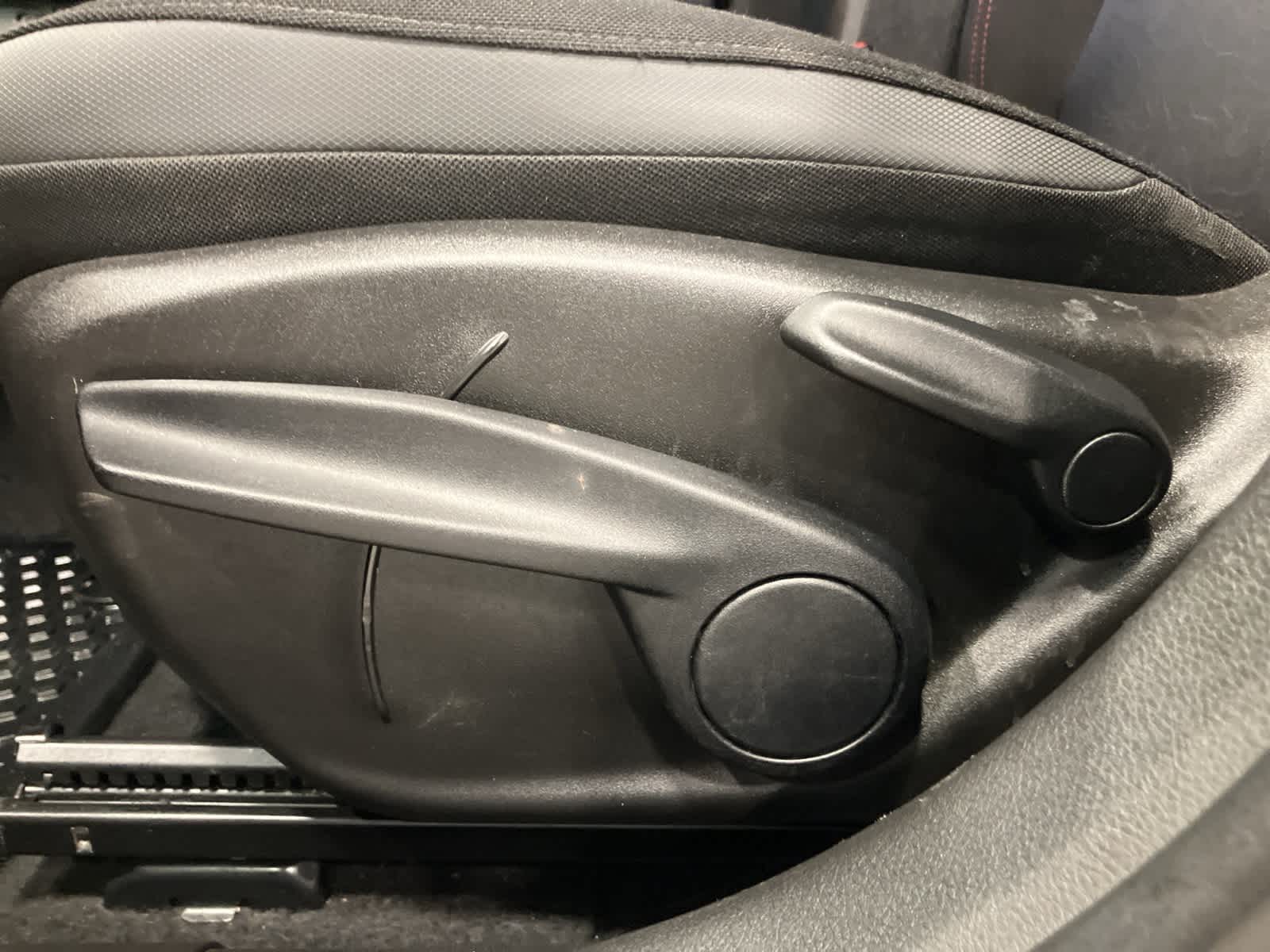 Thumbnail: 2023 Jeep Renegade - 11