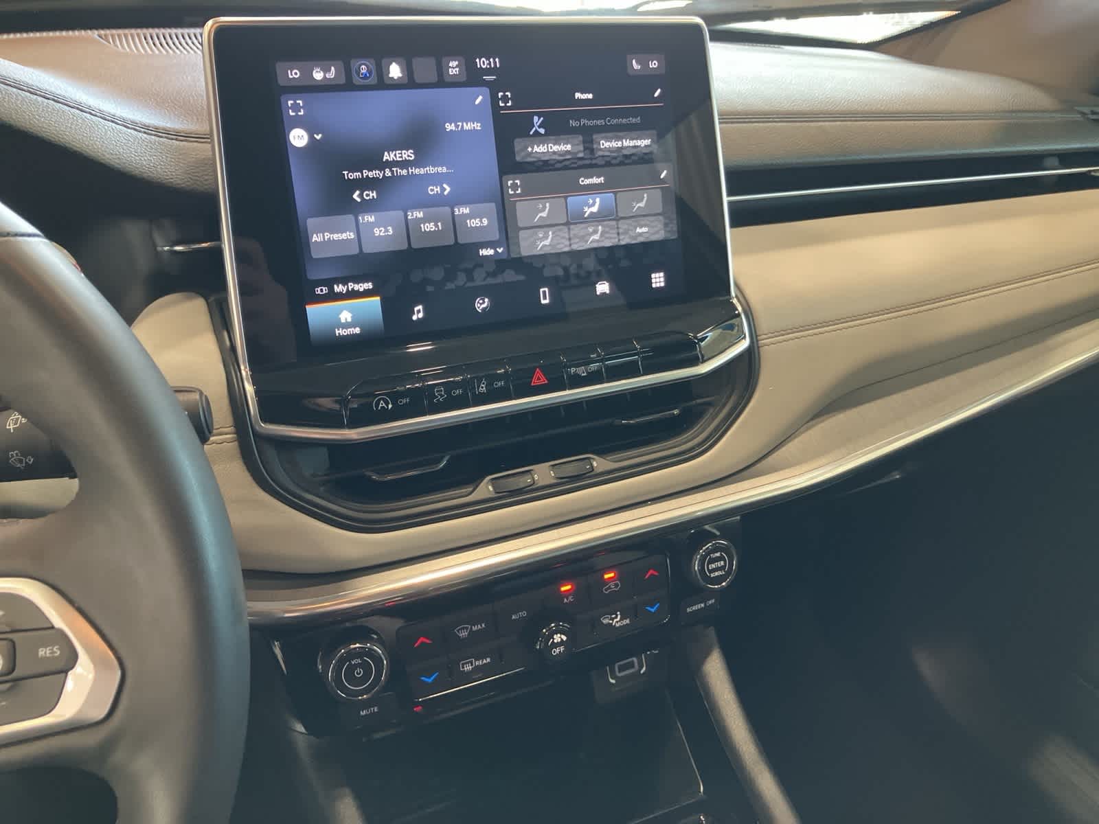 Thumbnail: 2023 Jeep Compass - 19