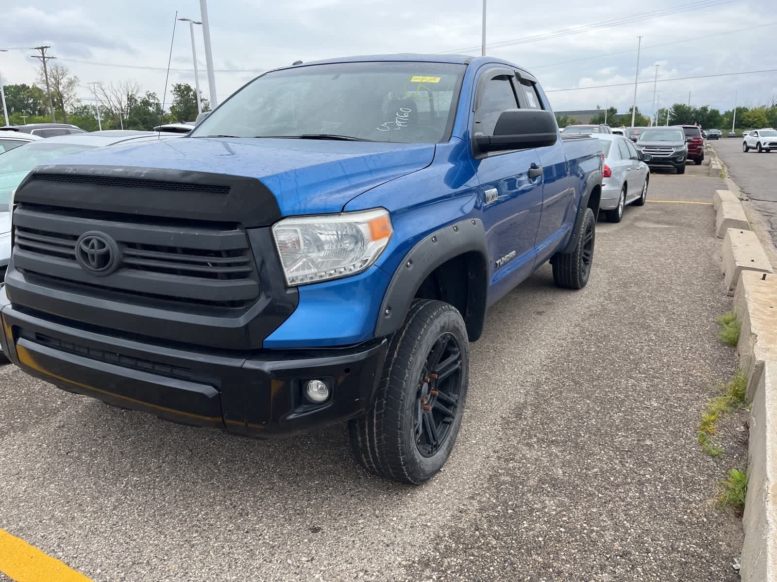 Thumbnail: 2016 Toyota Tundra - 2