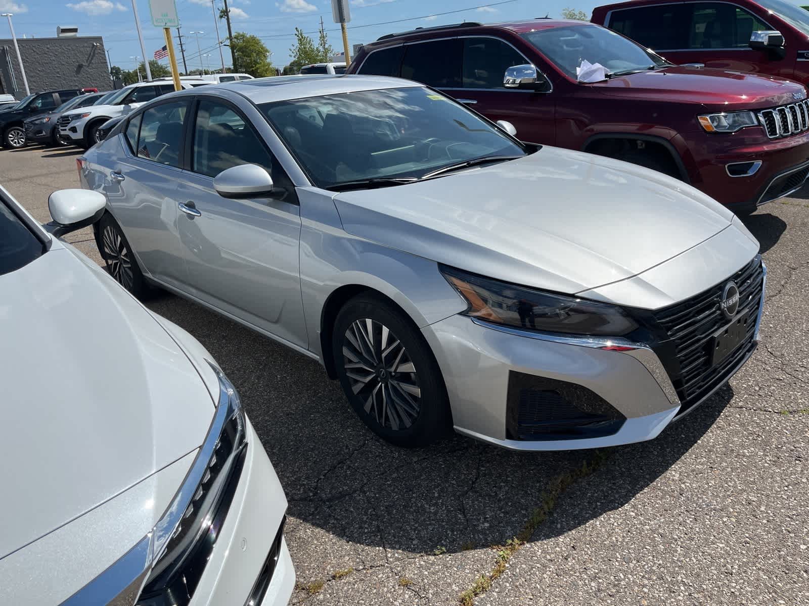 Thumbnail: 2024 Nissan Altima - 16